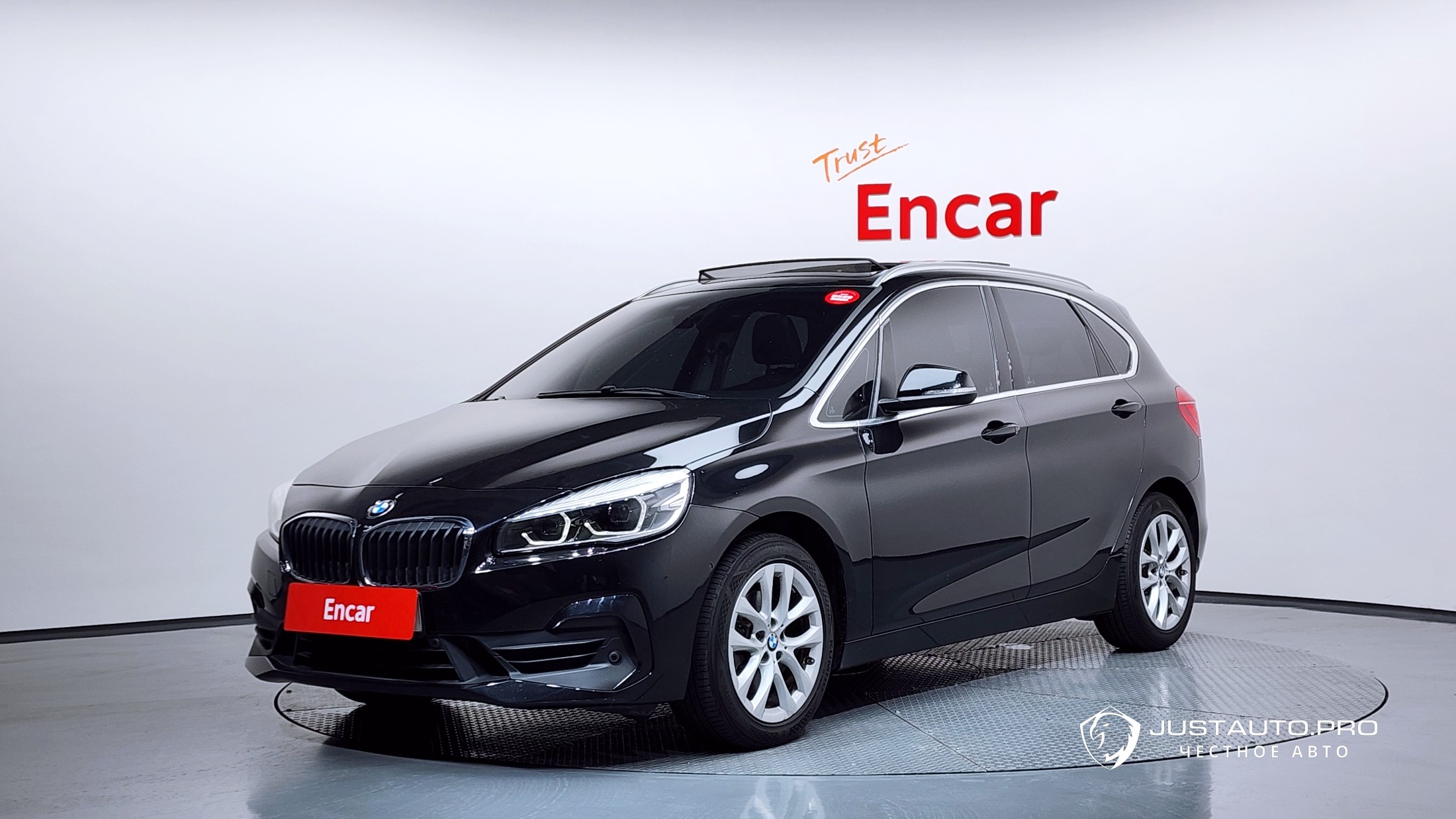 Автомобиль BMW 2-Series