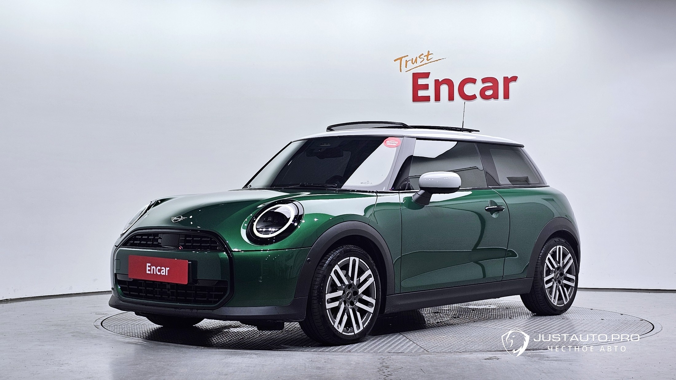 Автомобиль Mini Cooper