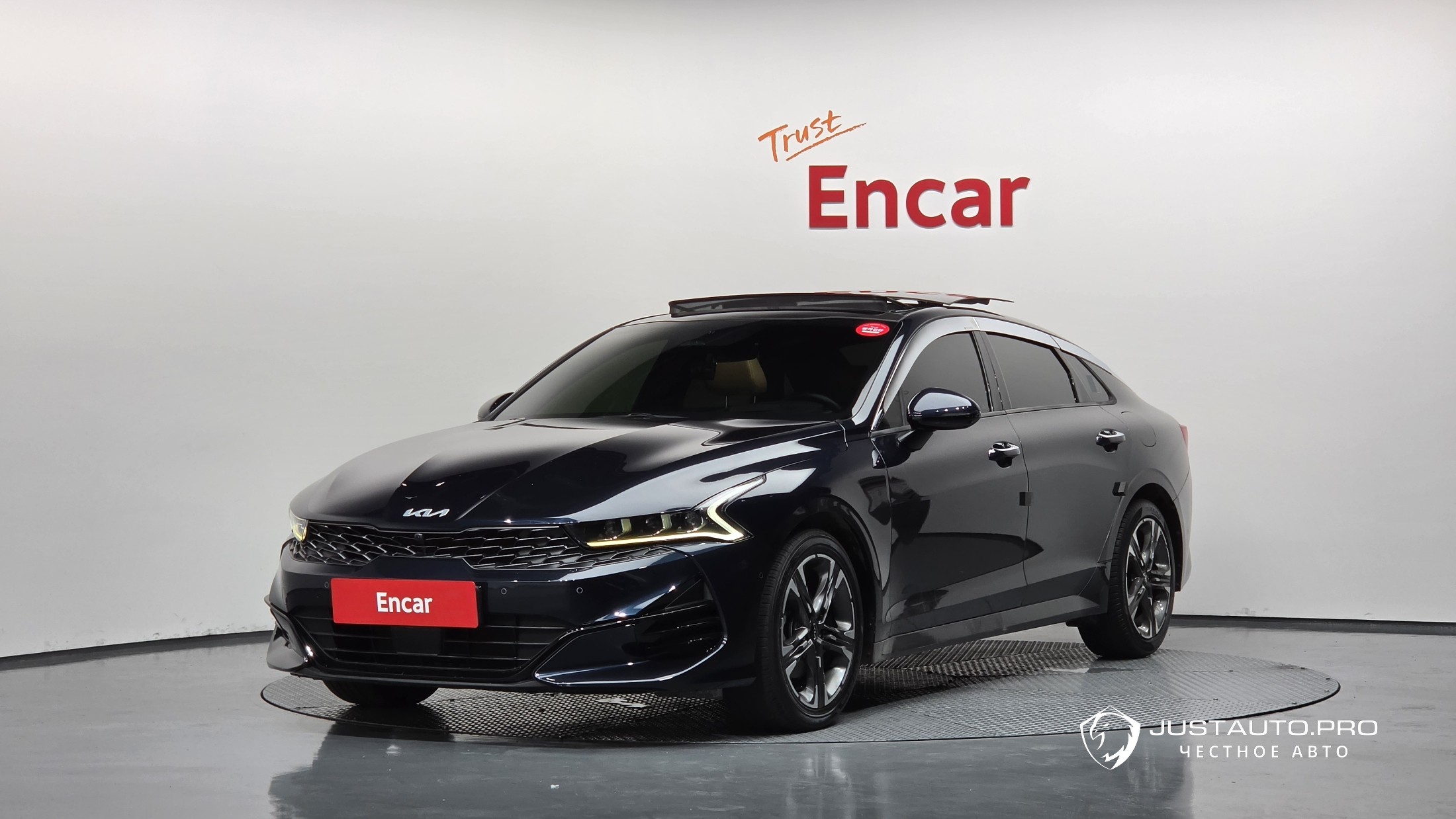 Автомобиль Kia K5