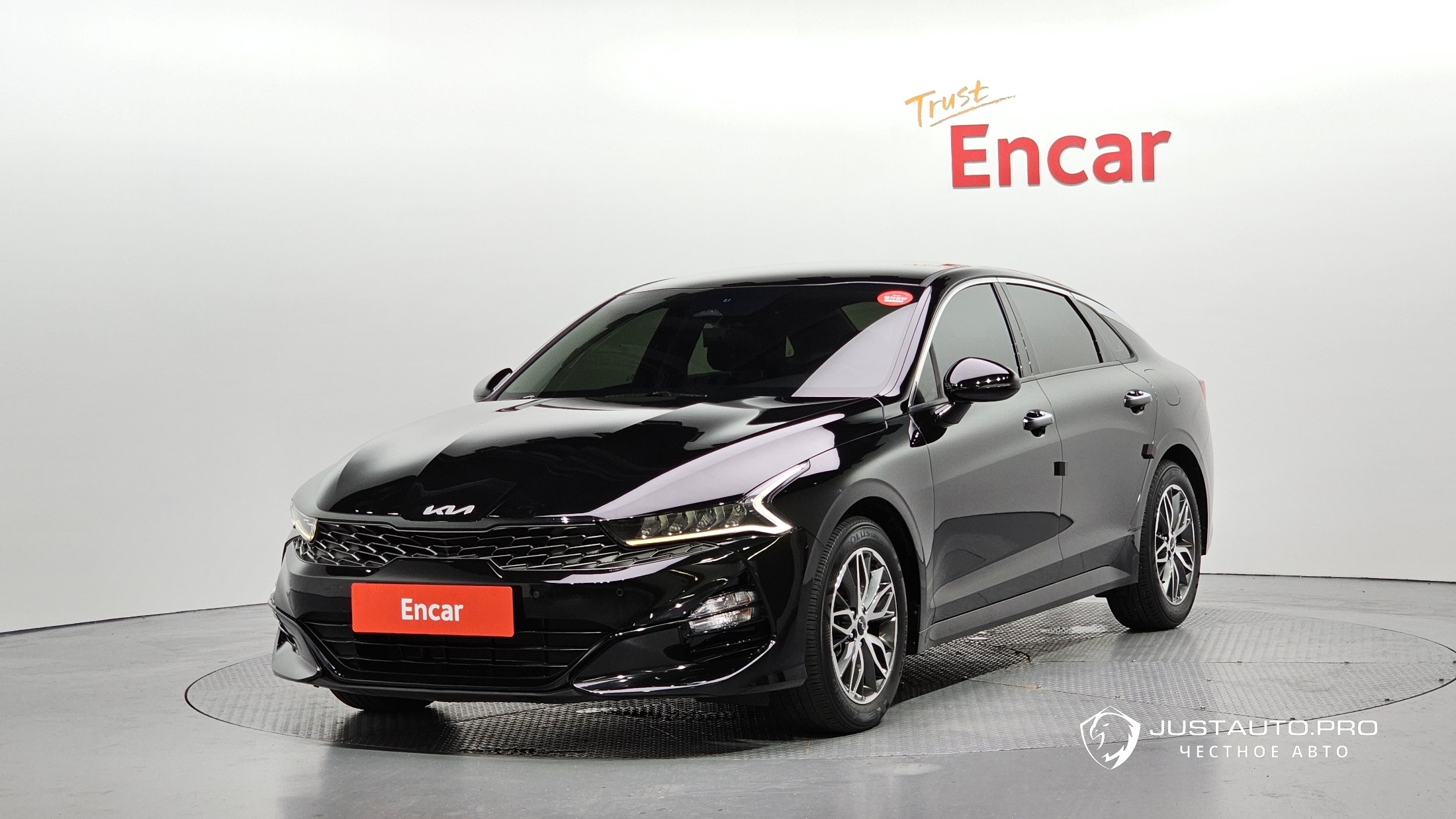 Автомобиль Kia K5
