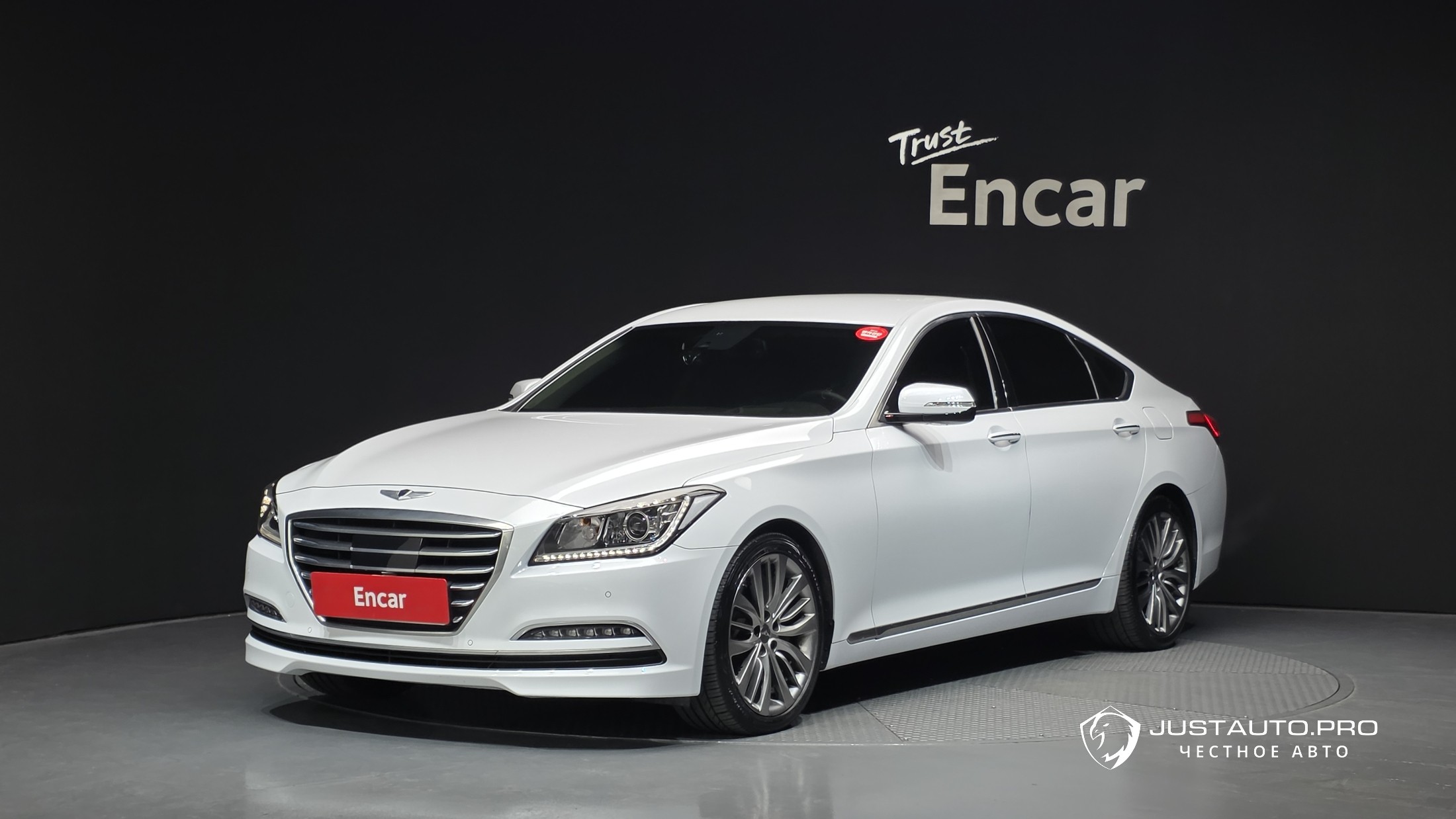 Автомобиль Hyundai Genesis