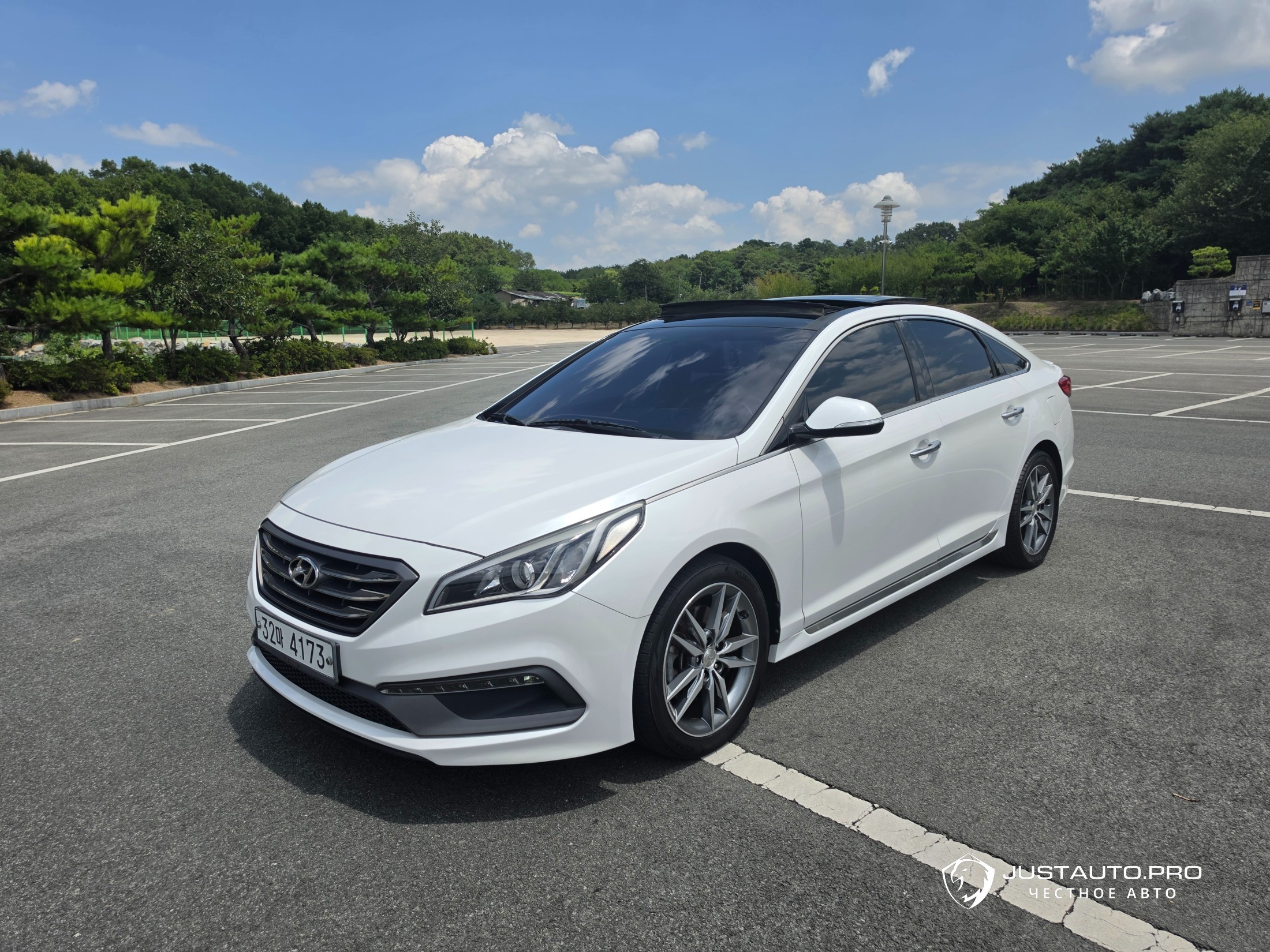 Автомобиль Hyundai Sonata