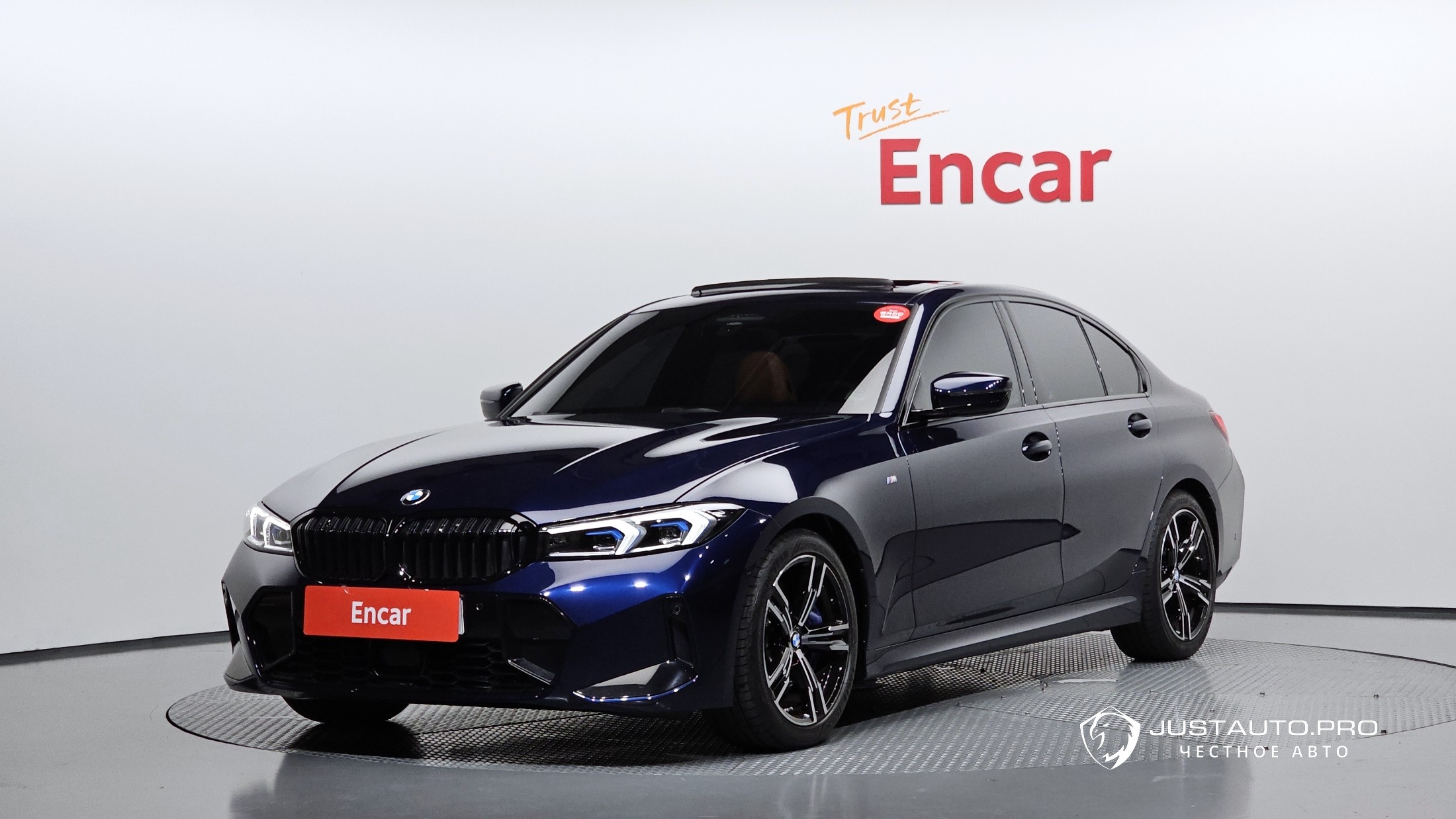Автомобиль BMW 3-Series