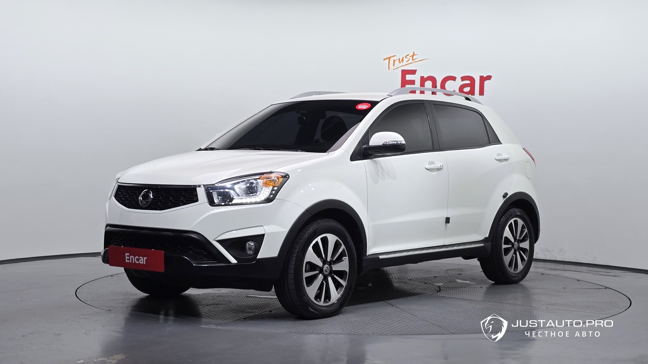 Автомобиль KG_Mobility_Ssangyong KORANDO