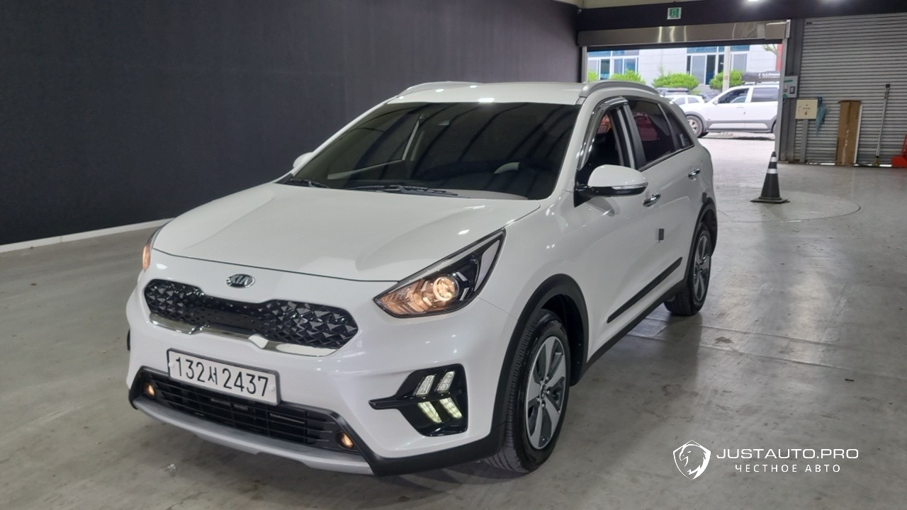 Автомобиль Kia Niro