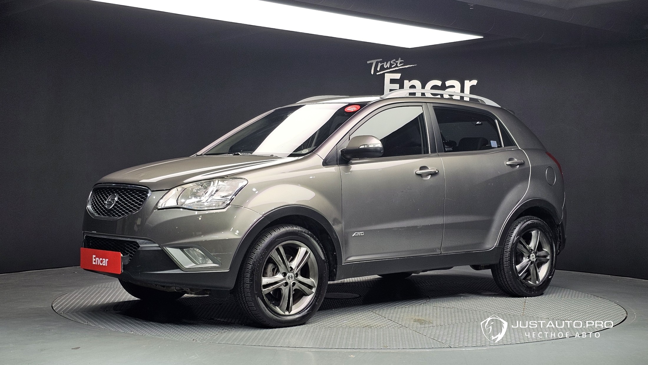 Автомобиль KG_Mobility_Ssangyong KORANDO