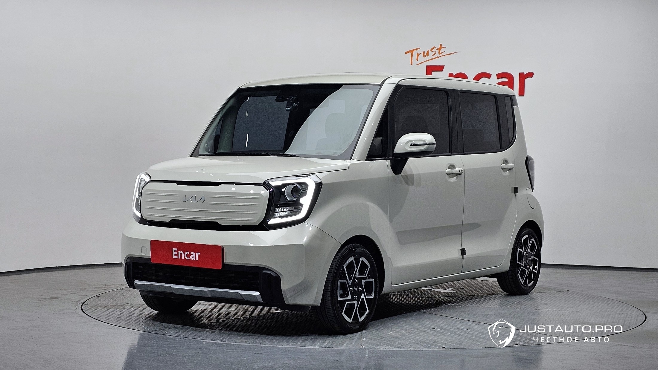 Автомобиль Kia RAY