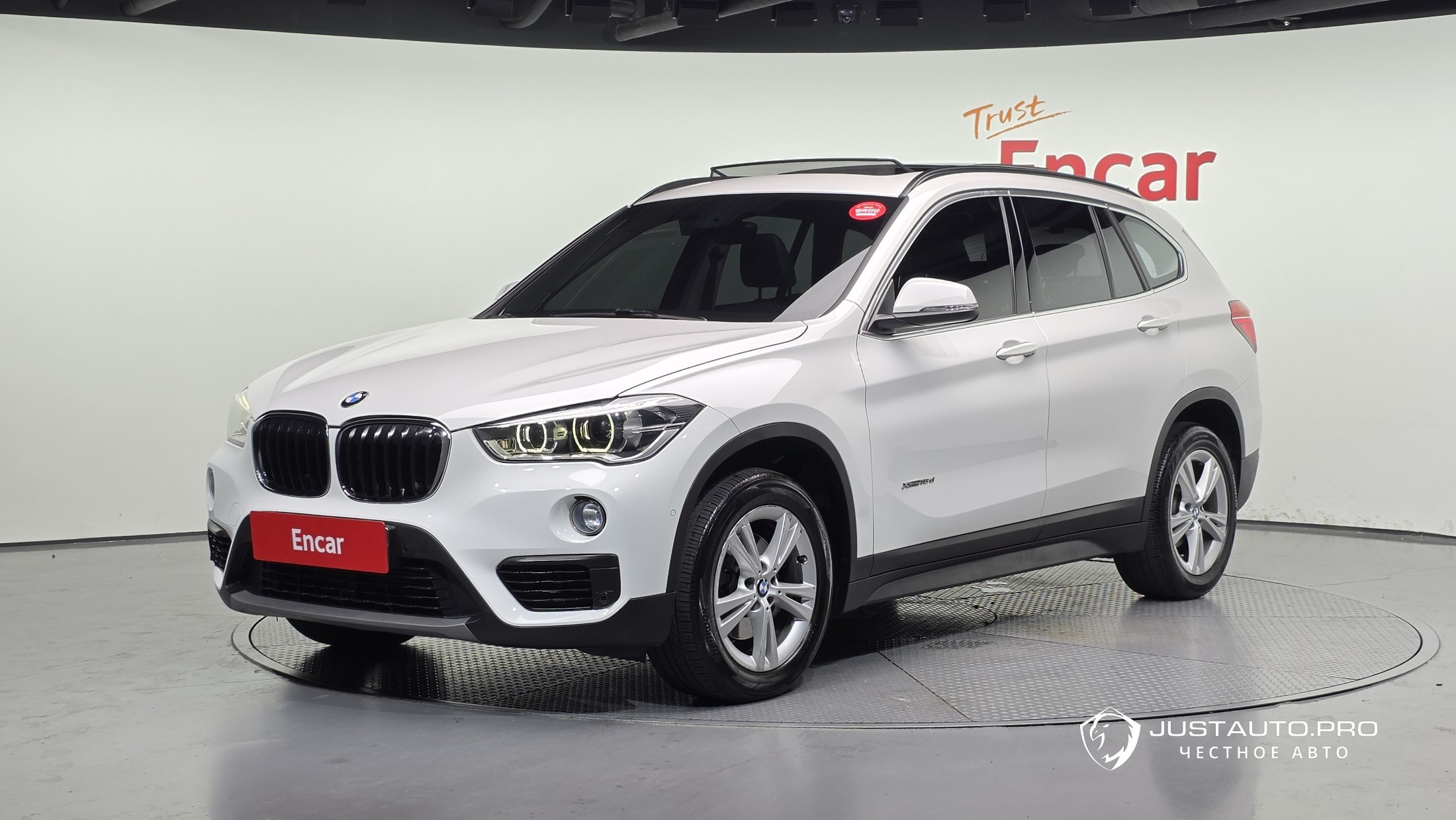 Автомобиль BMW X1