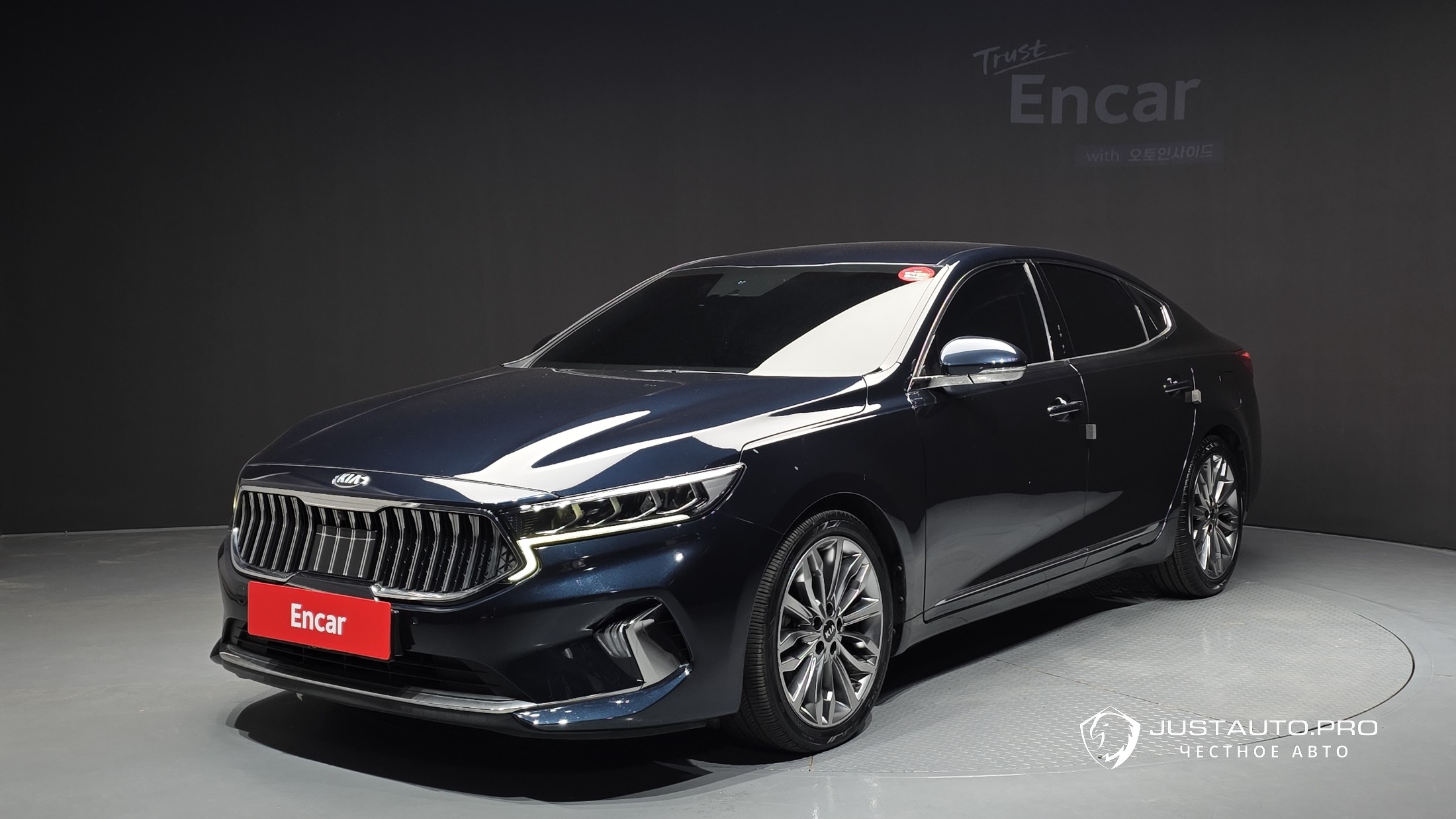 Автомобиль Kia K7