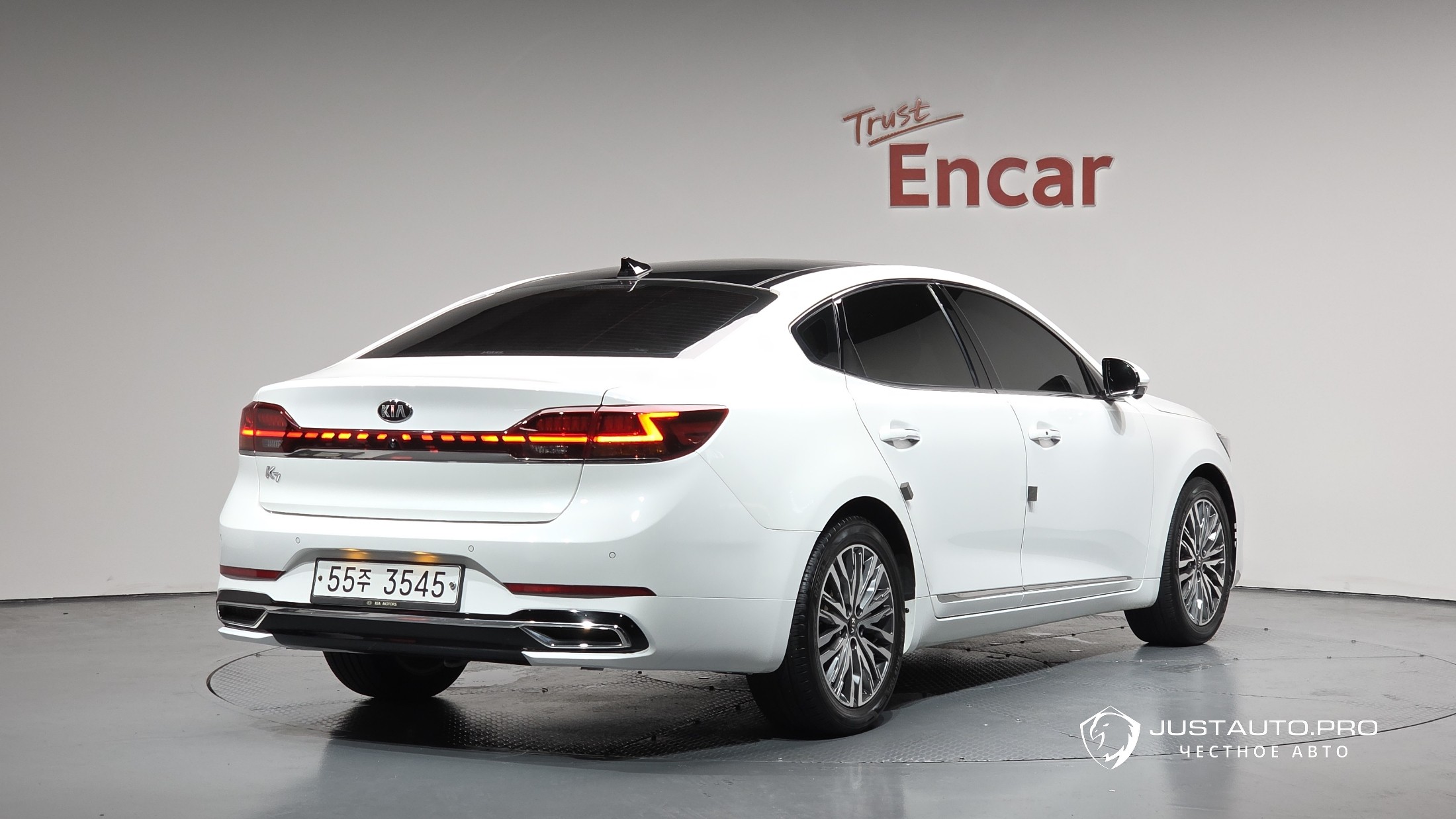 Автомобиль Kia K7
