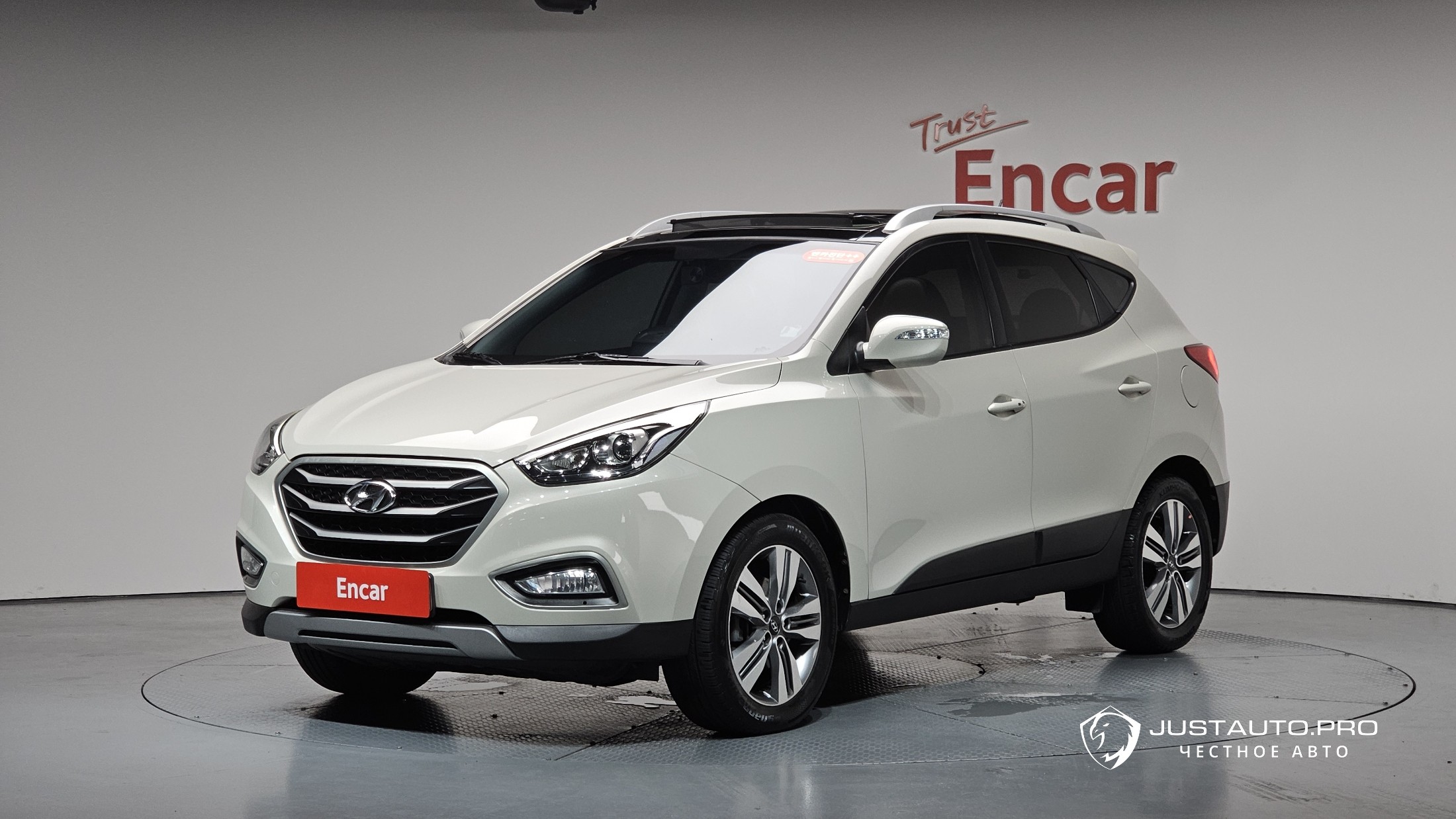 Автомобиль Hyundai Tucson
