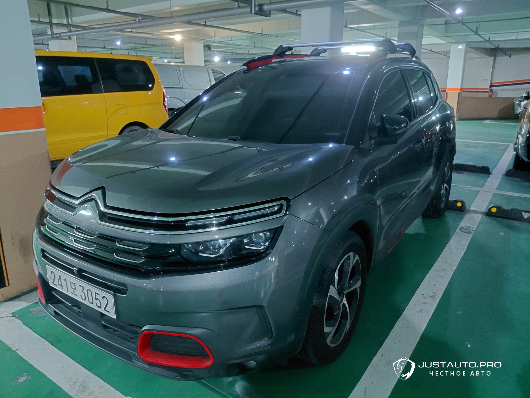 Автомобиль Citroen-DS C5 Aircross
