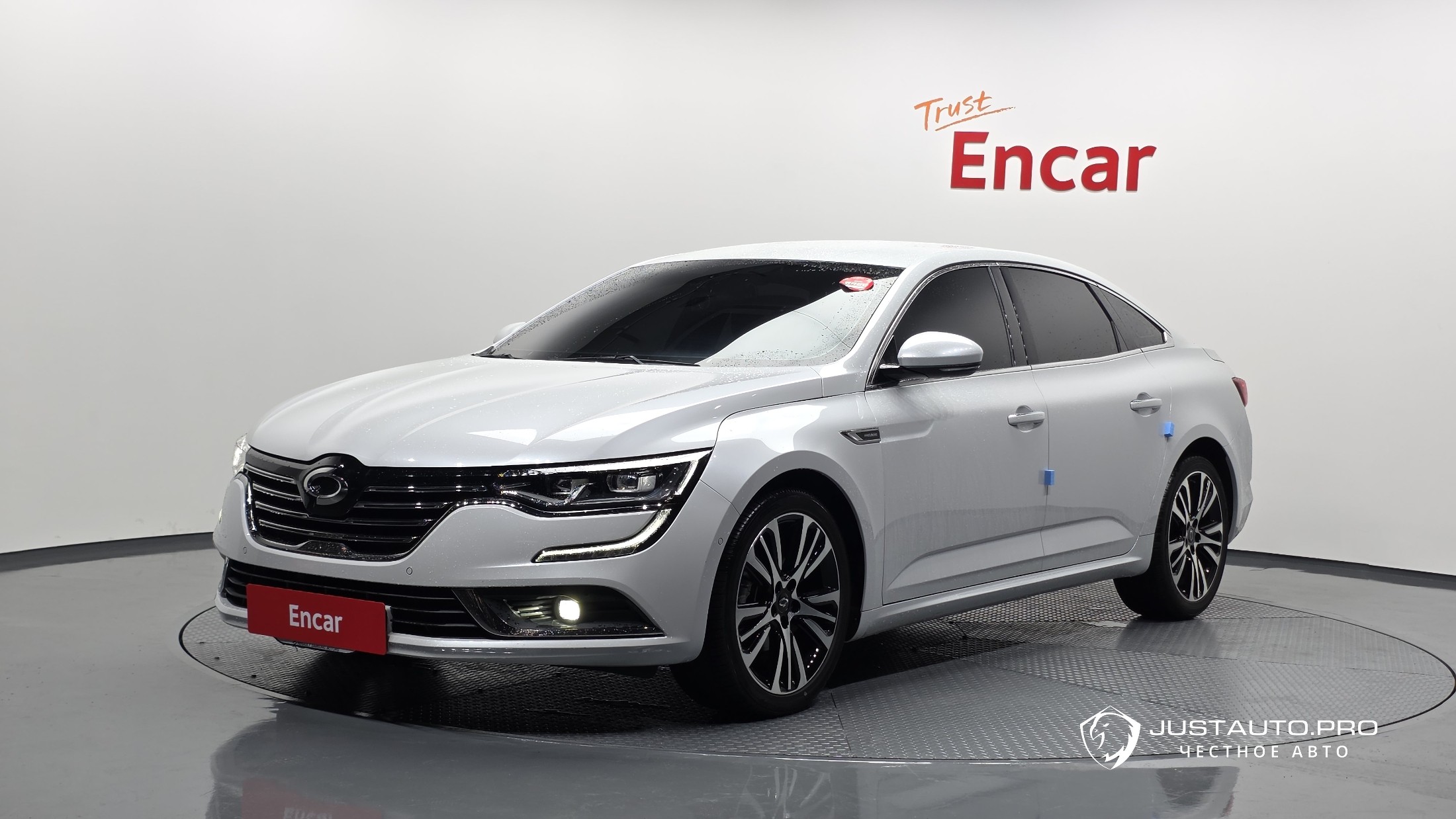 Автомобиль Renault-KoreaSamsung SM6