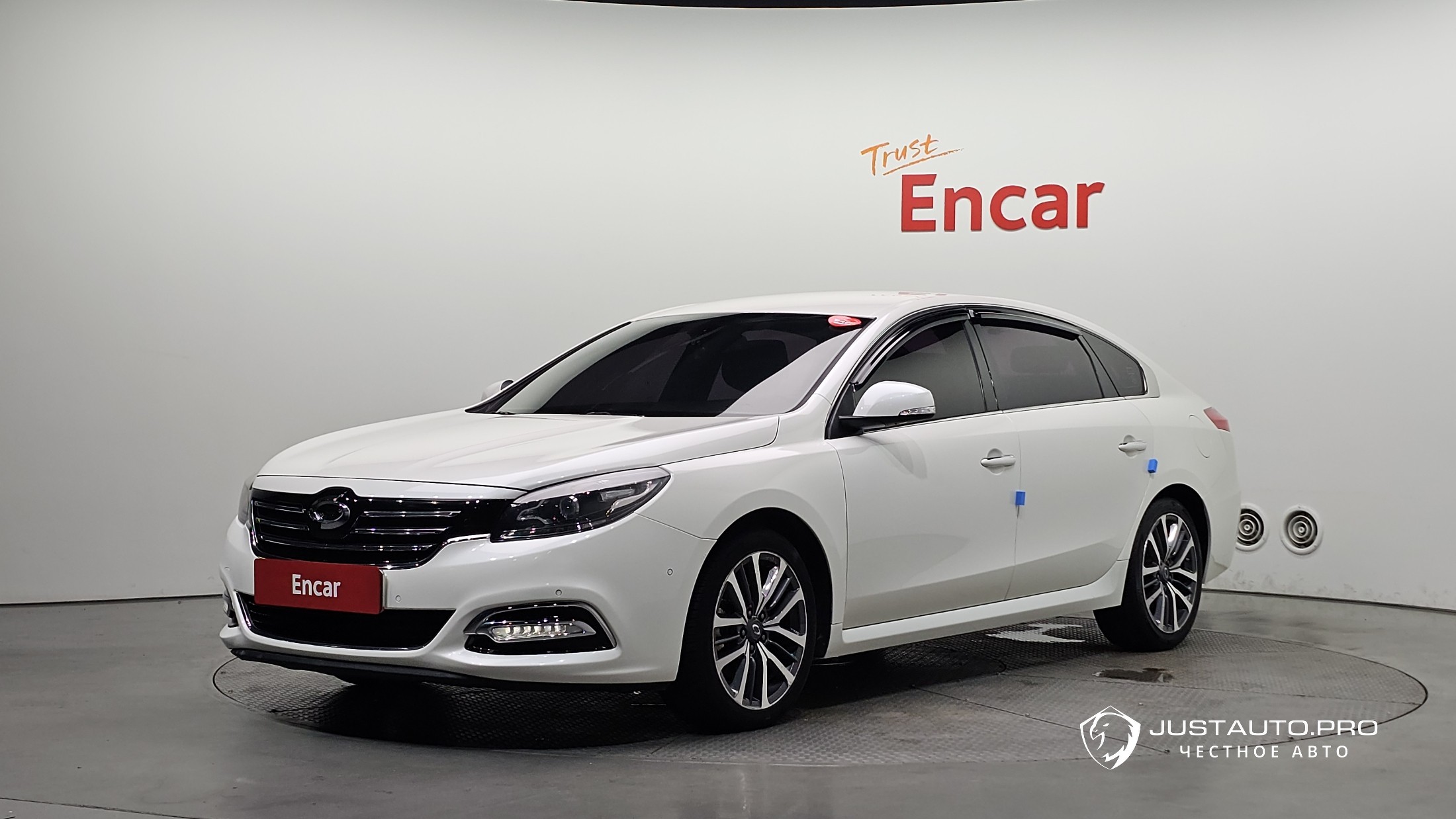 Автомобиль Renault-KoreaSamsung SM7