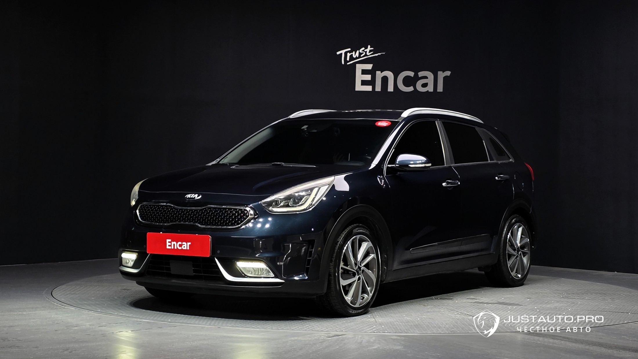 Автомобиль Kia Niro