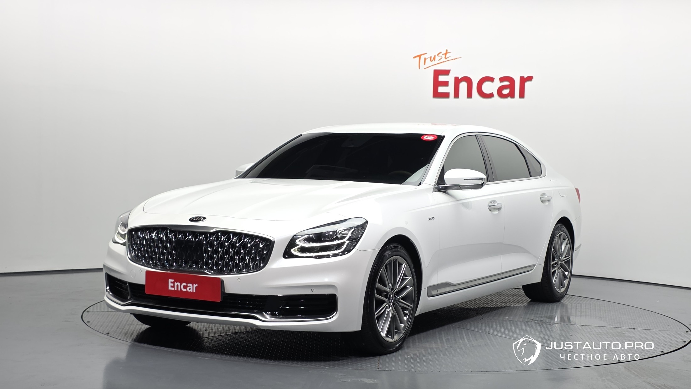 Автомобиль Kia K9