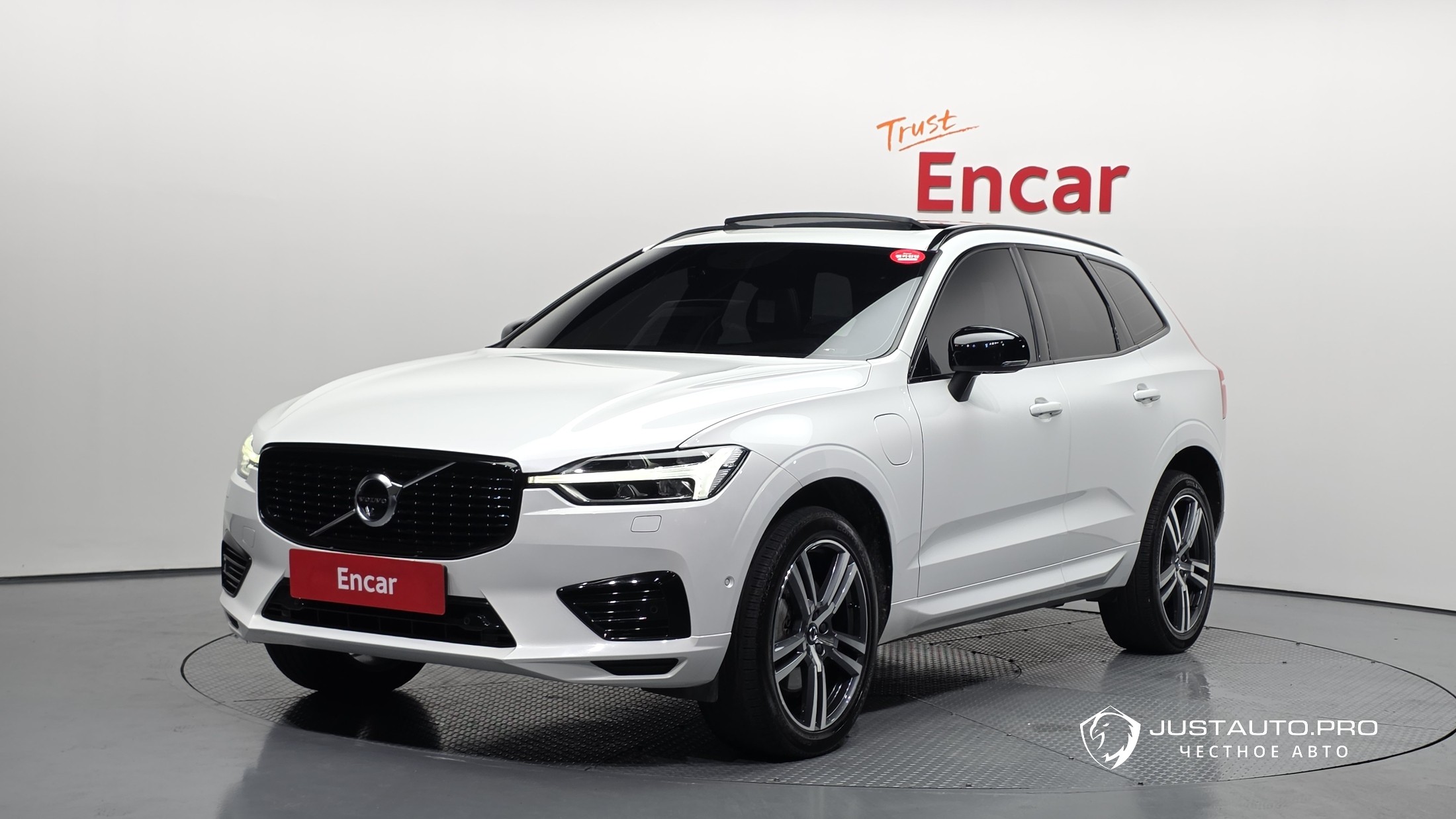 Автомобиль Volvo XC60