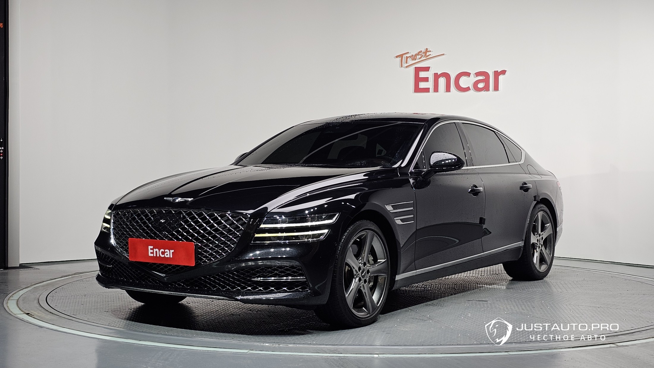 Автомобиль Genesis G80
