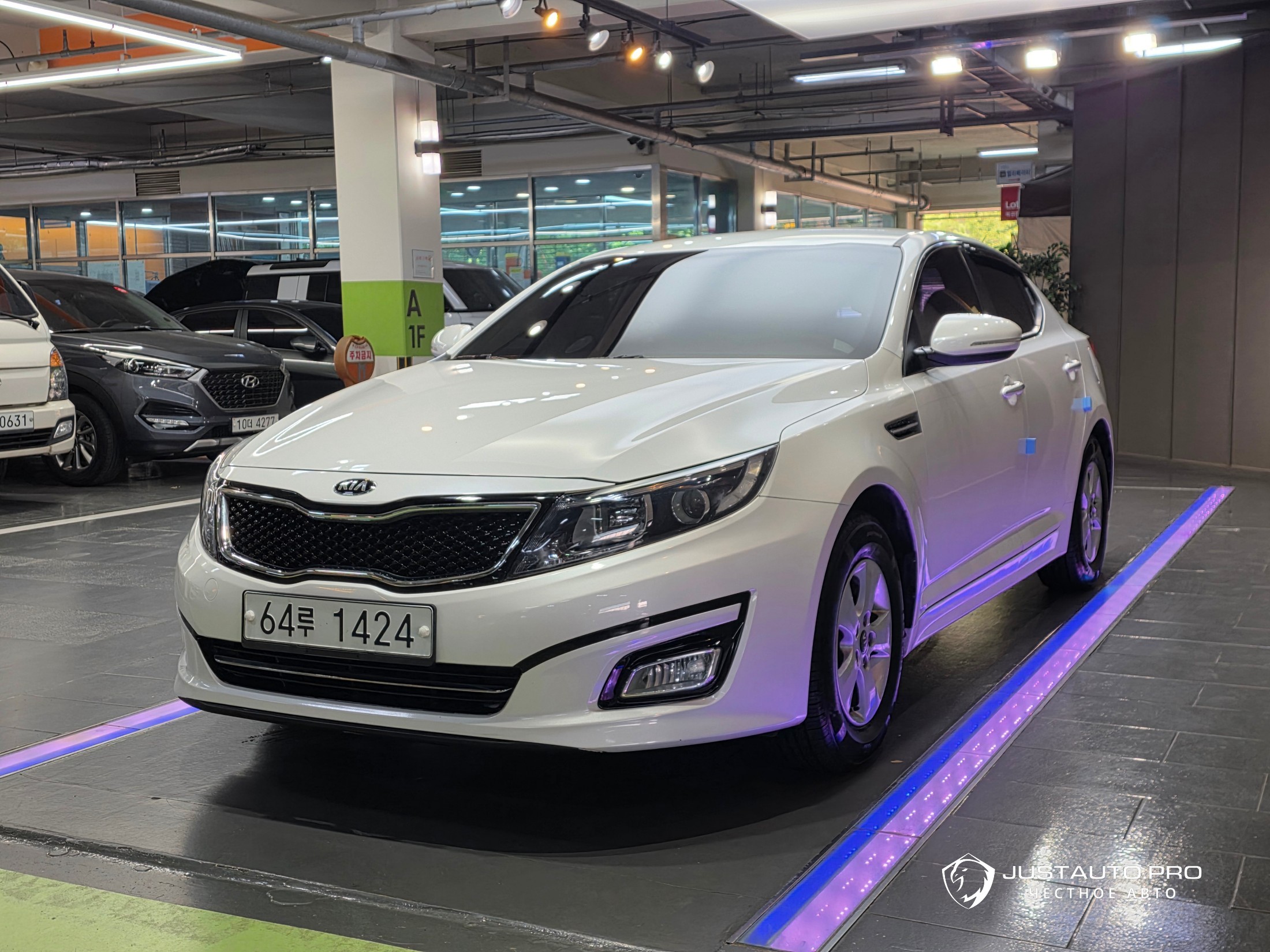Автомобиль Kia K5