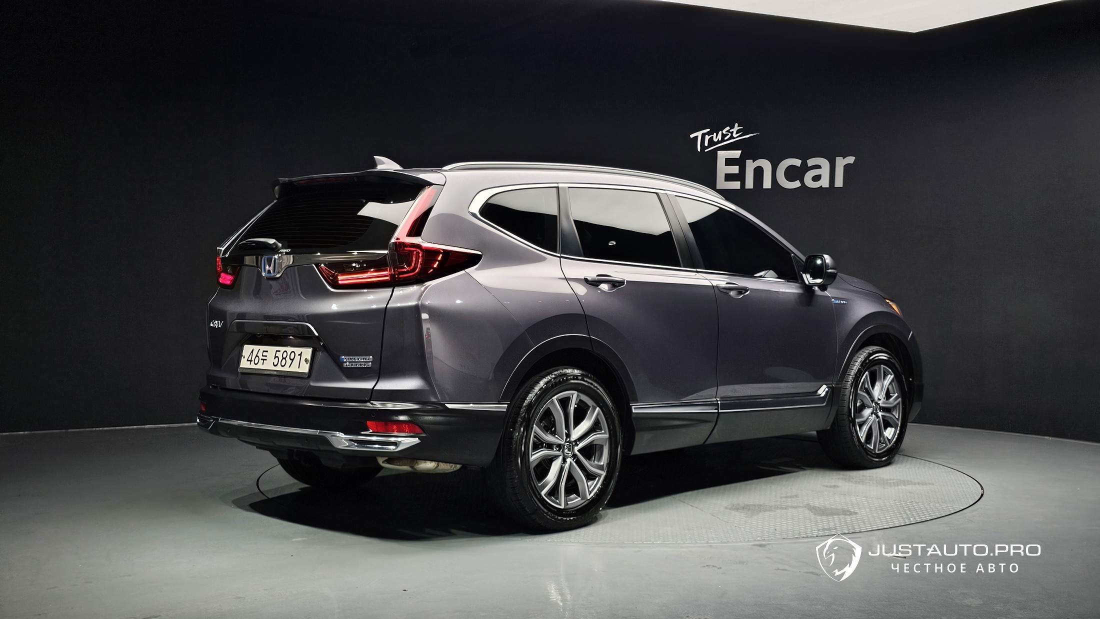 Автомобиль Honda CR-V