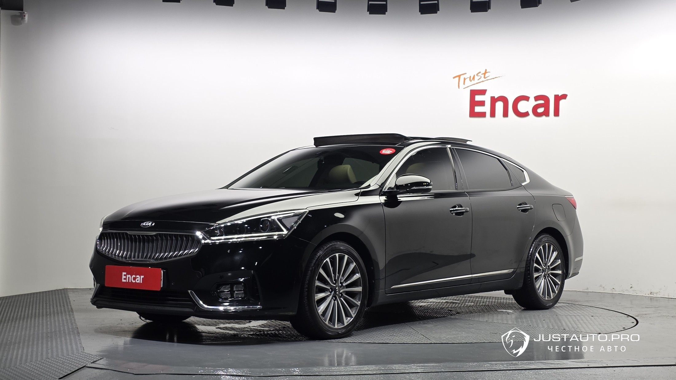 Автомобиль Kia K7