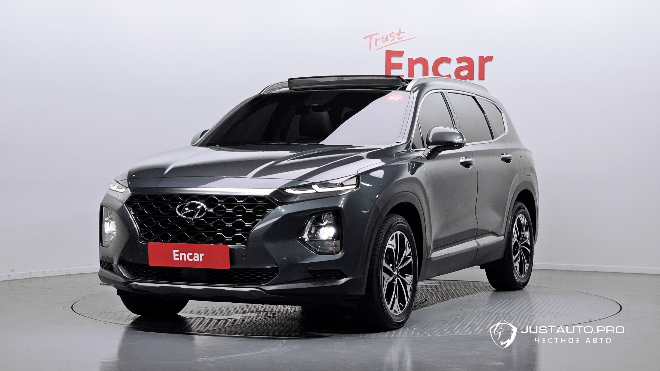 Автомобиль Hyundai Santafe