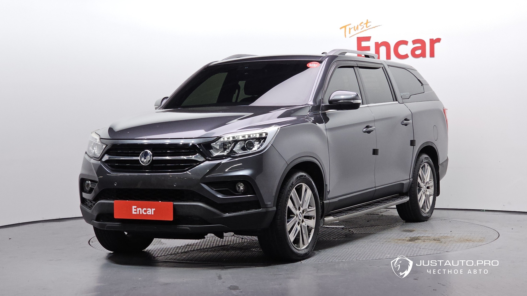 Автомобиль KG_Mobility_Ssangyong Rexton