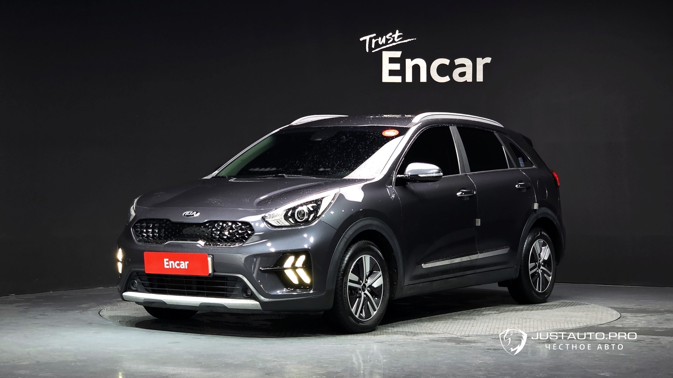 Автомобиль Kia Niro