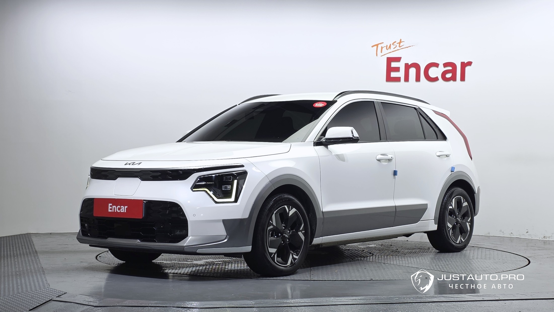 Автомобиль Kia Niro