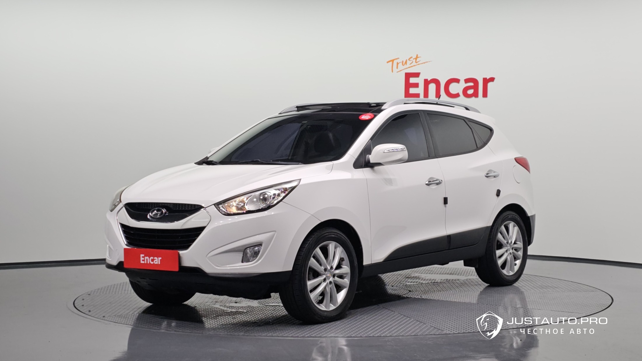 Автомобиль Hyundai Tucson