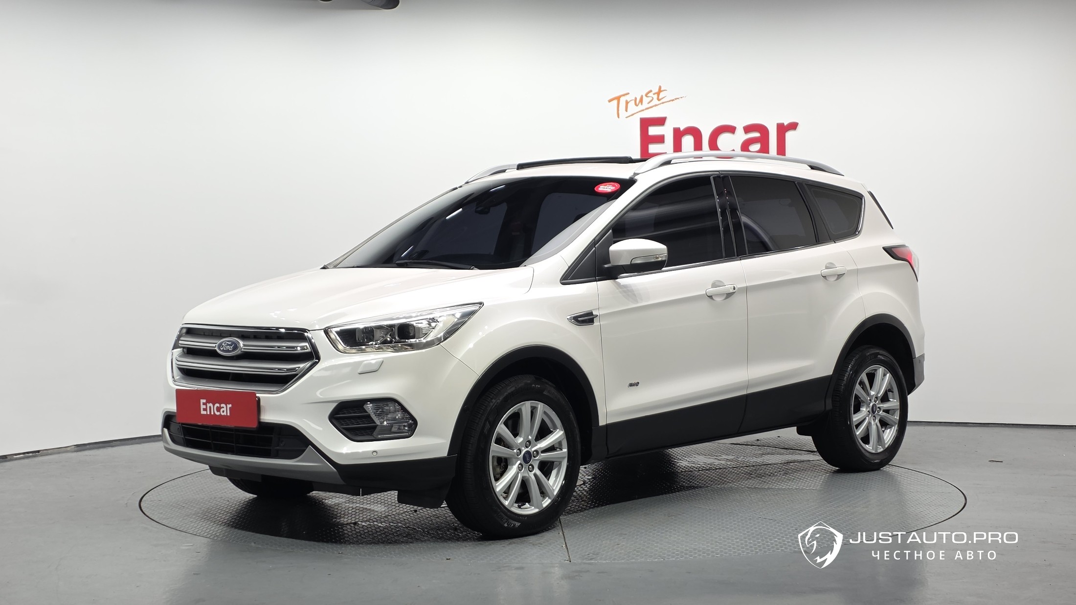 Автомобиль Ford Kuga