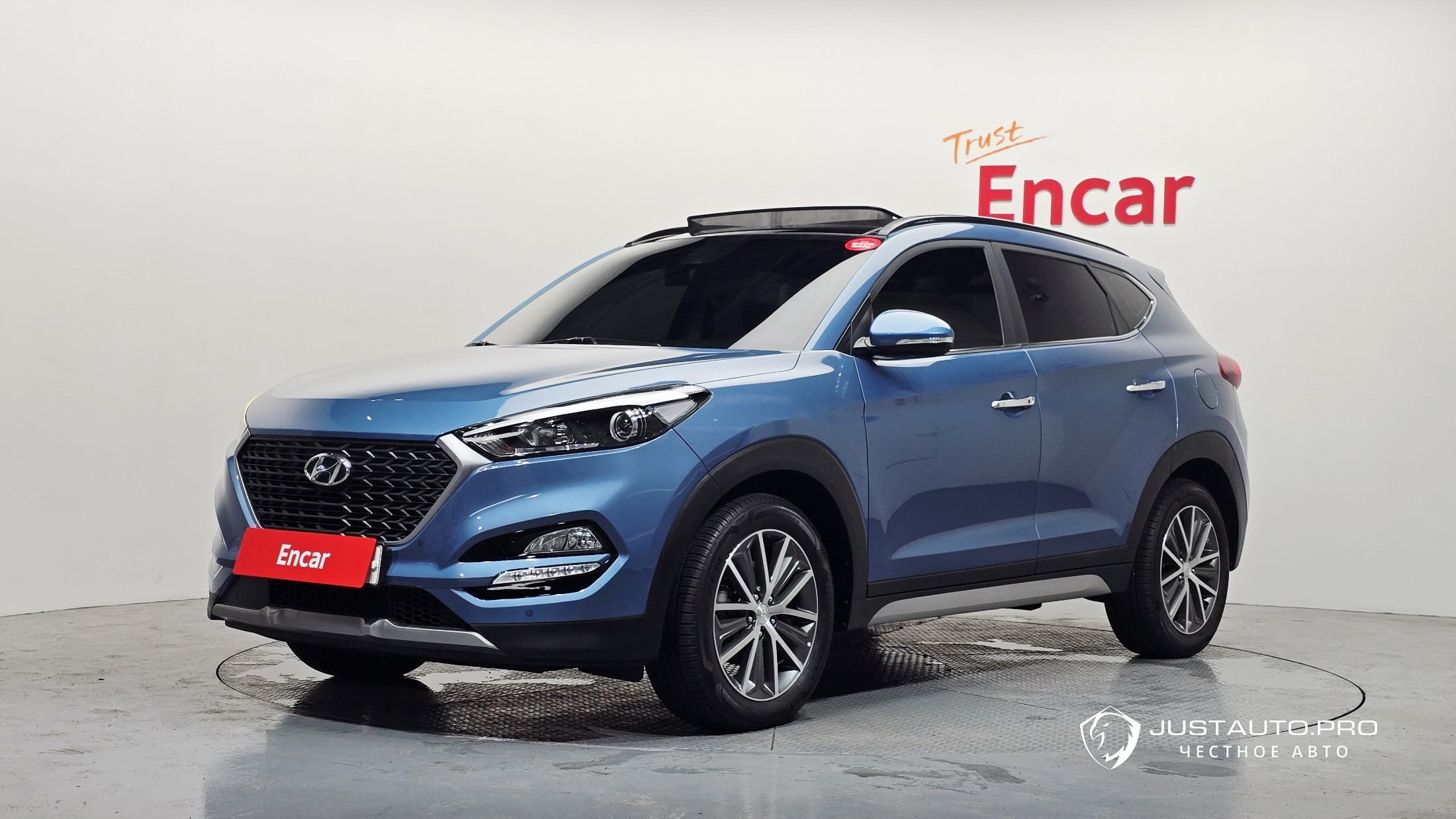 Автомобиль Hyundai Tucson