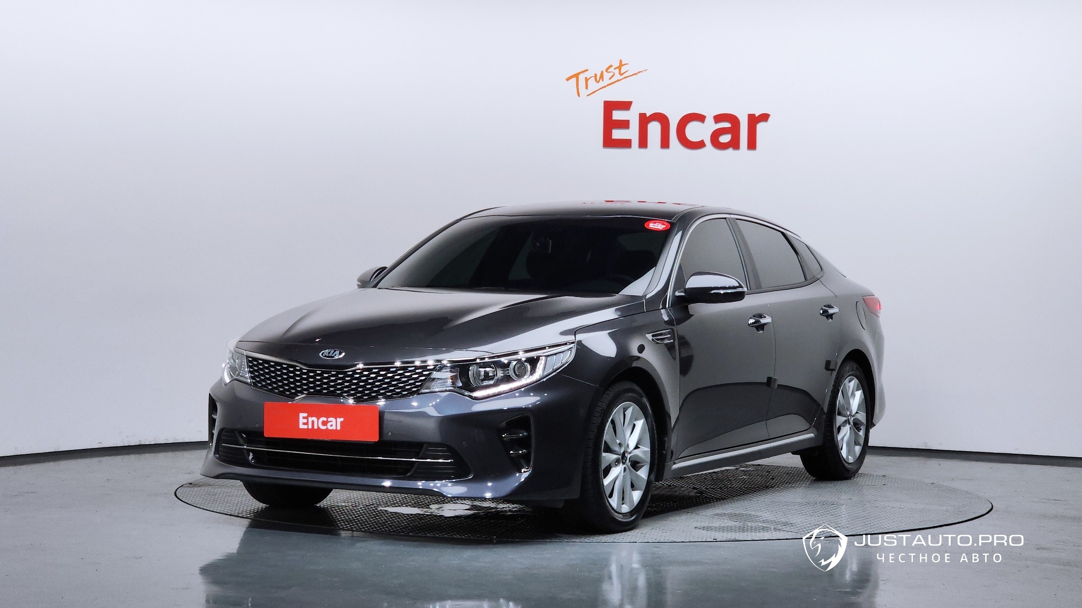Автомобиль Kia K5