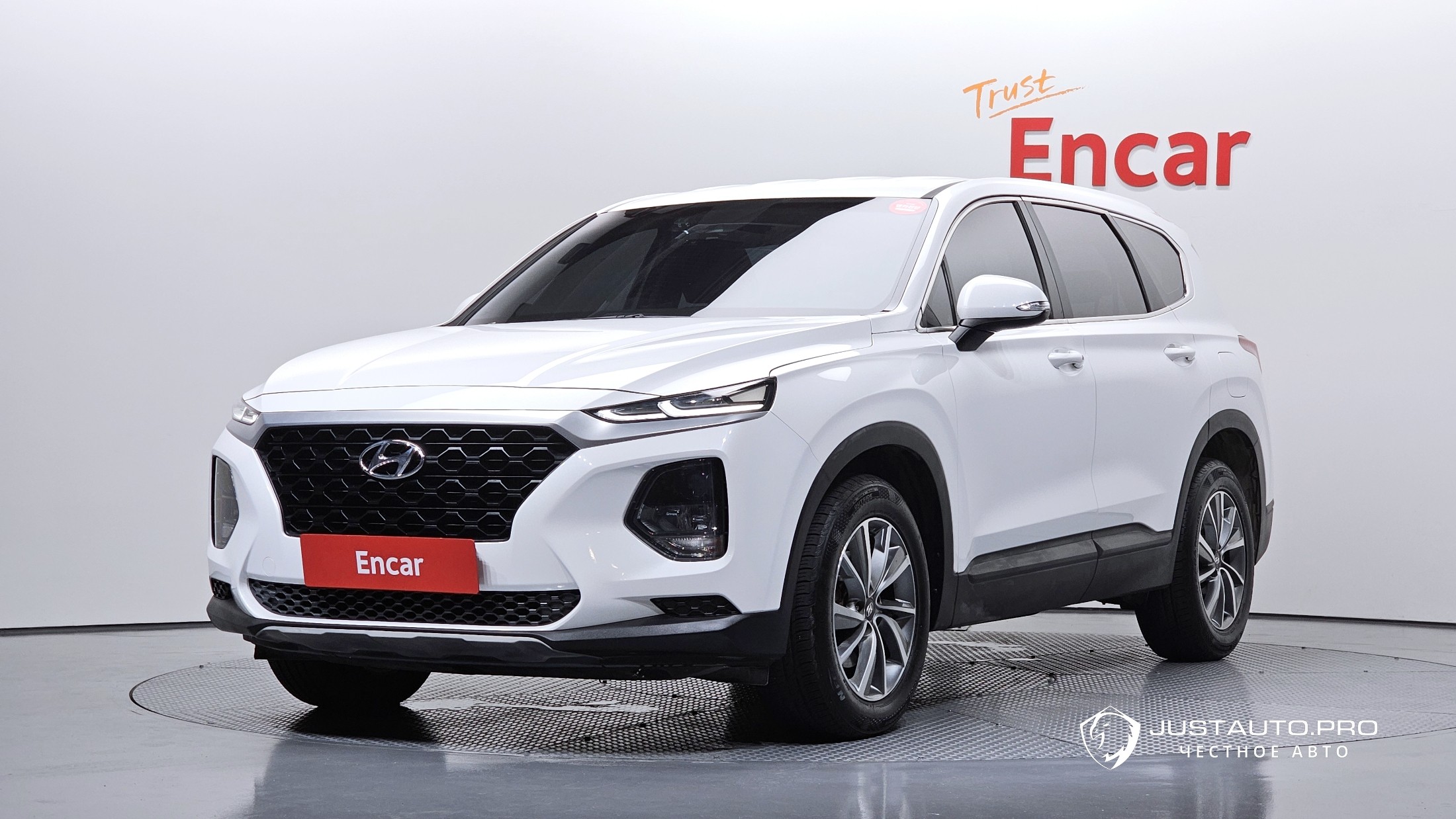 Автомобиль Hyundai Santafe