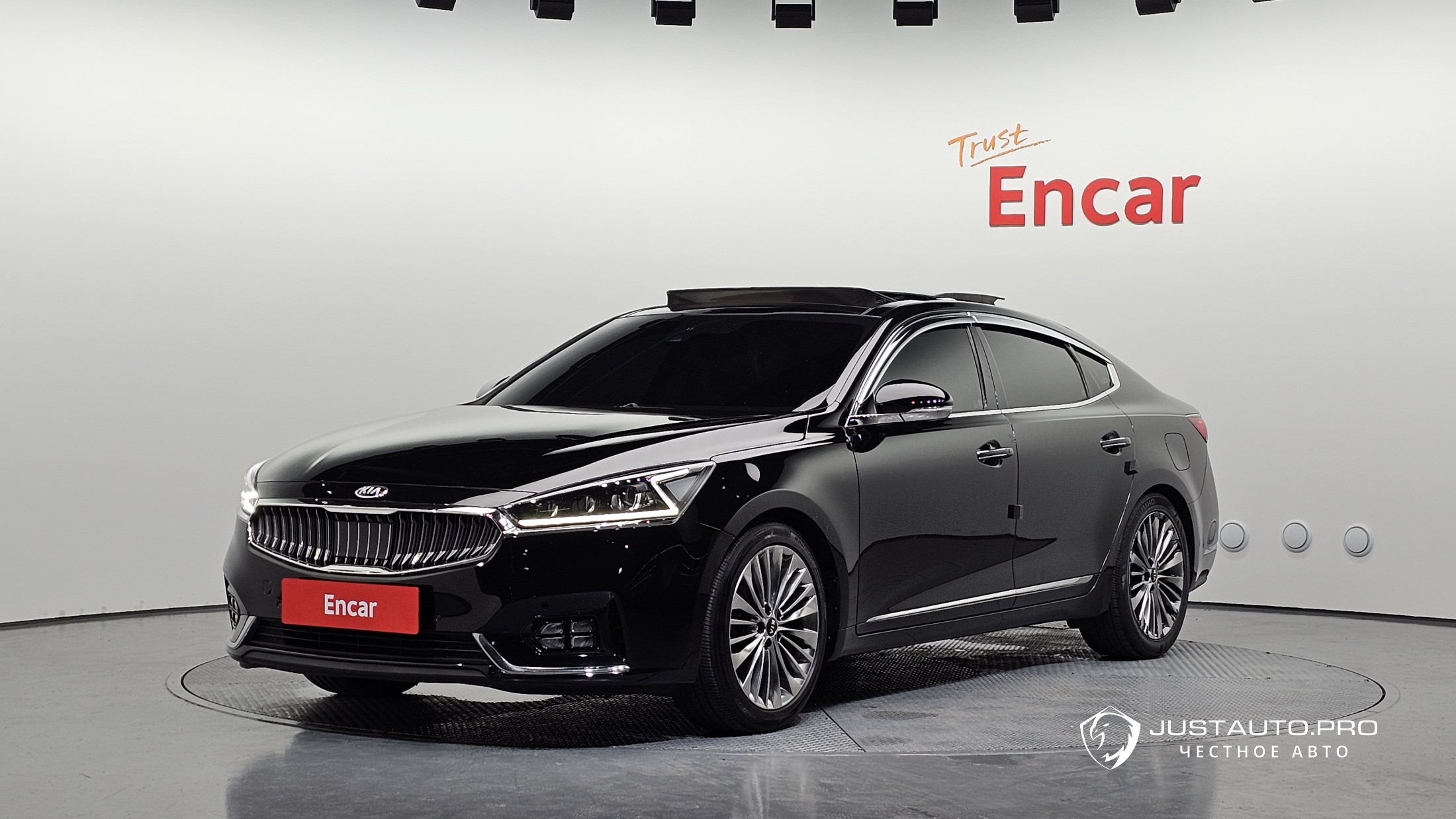 Автомобиль Kia K7