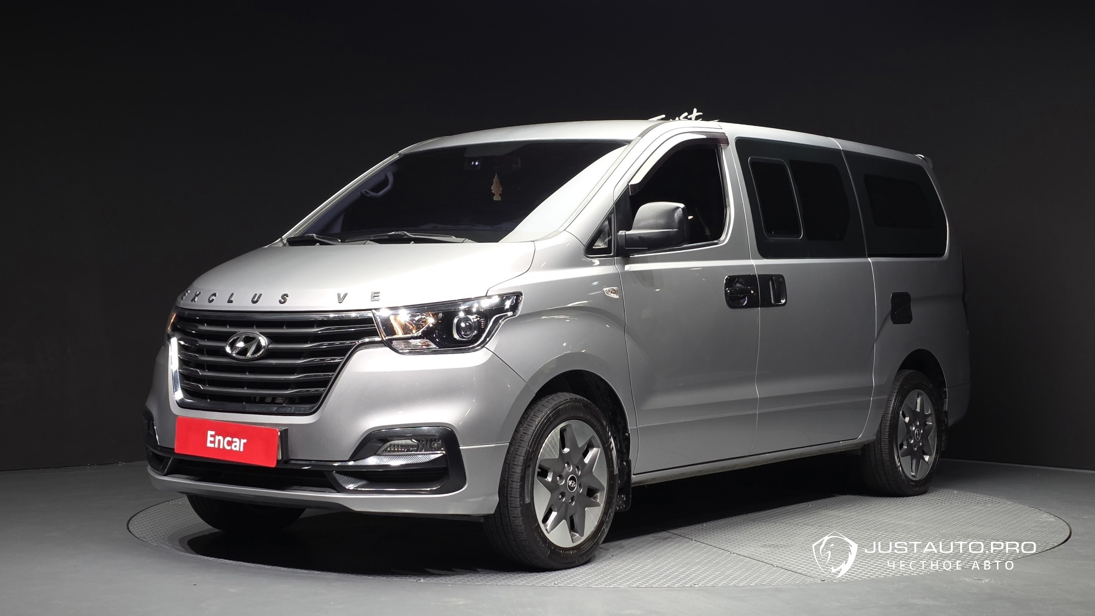 Автомобиль Hyundai Starex