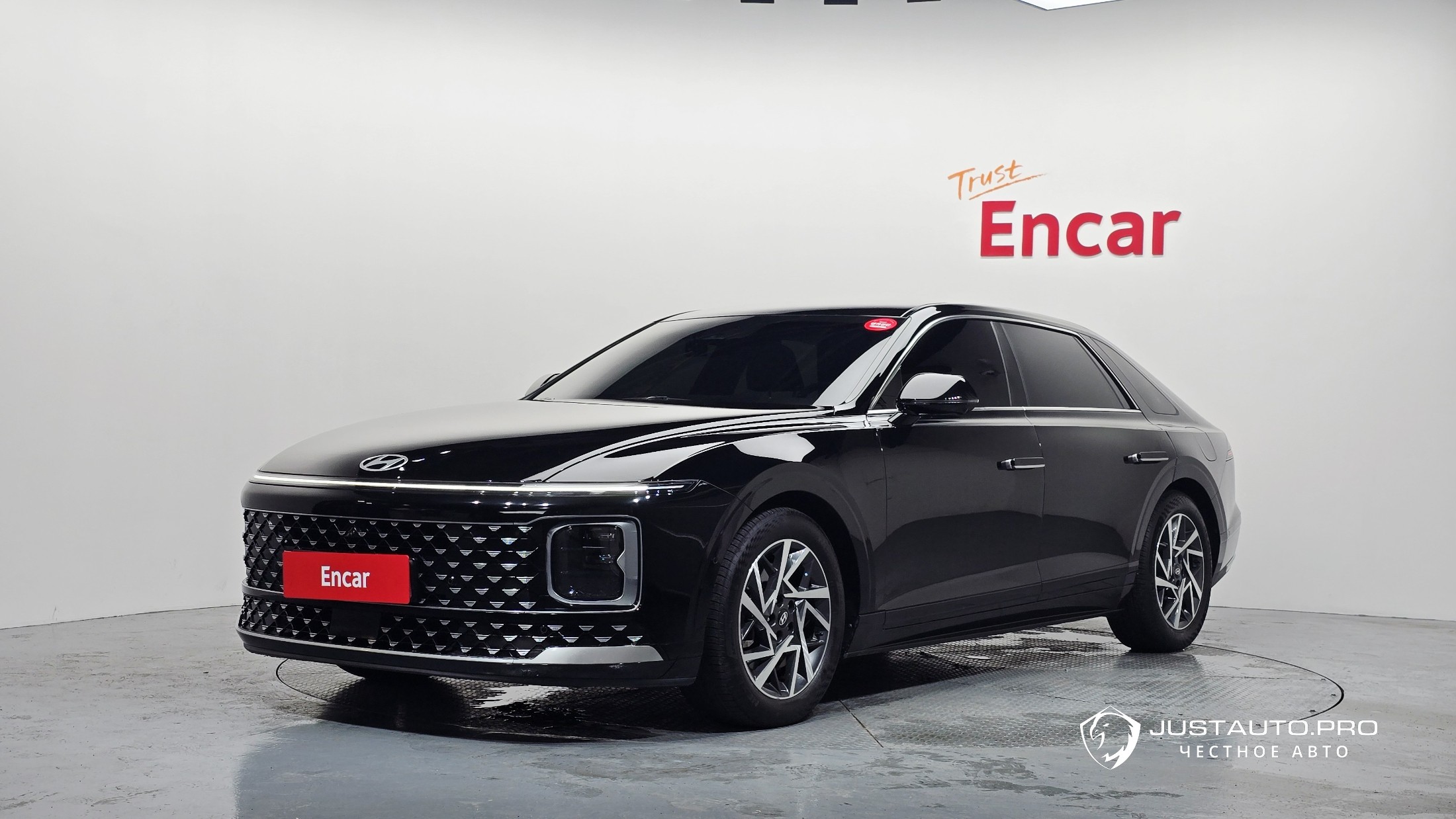 Автомобиль Hyundai Grandeur