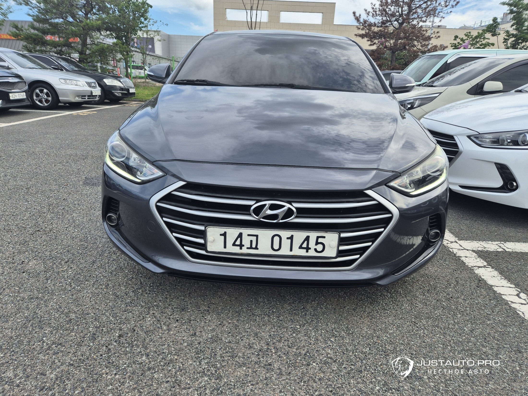 Автомобиль Hyundai AVANTE