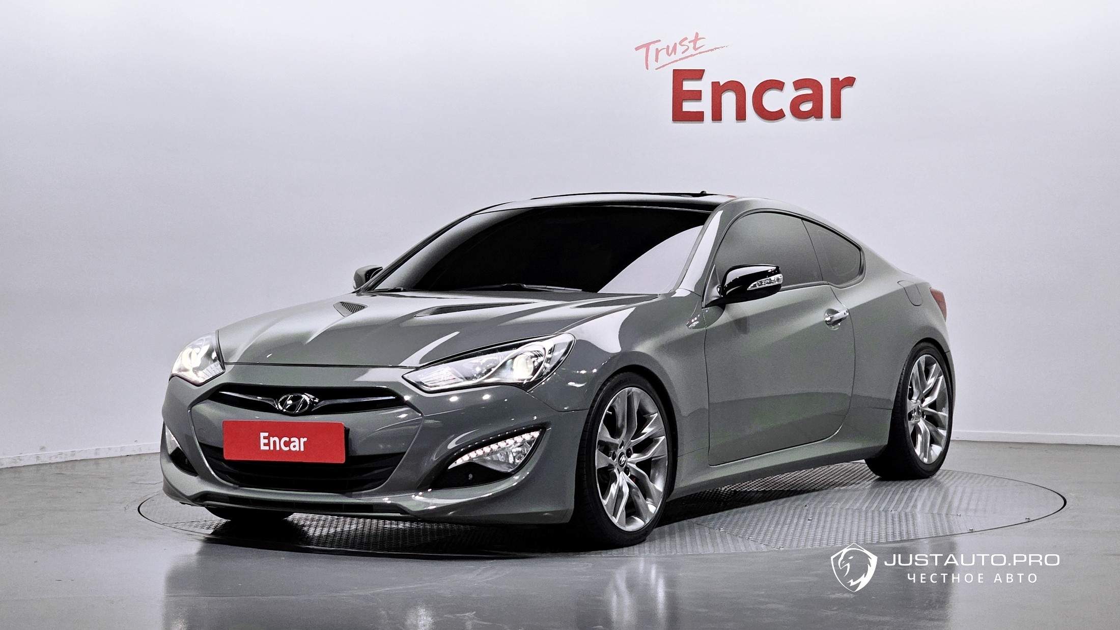 Автомобиль Hyundai Genesis