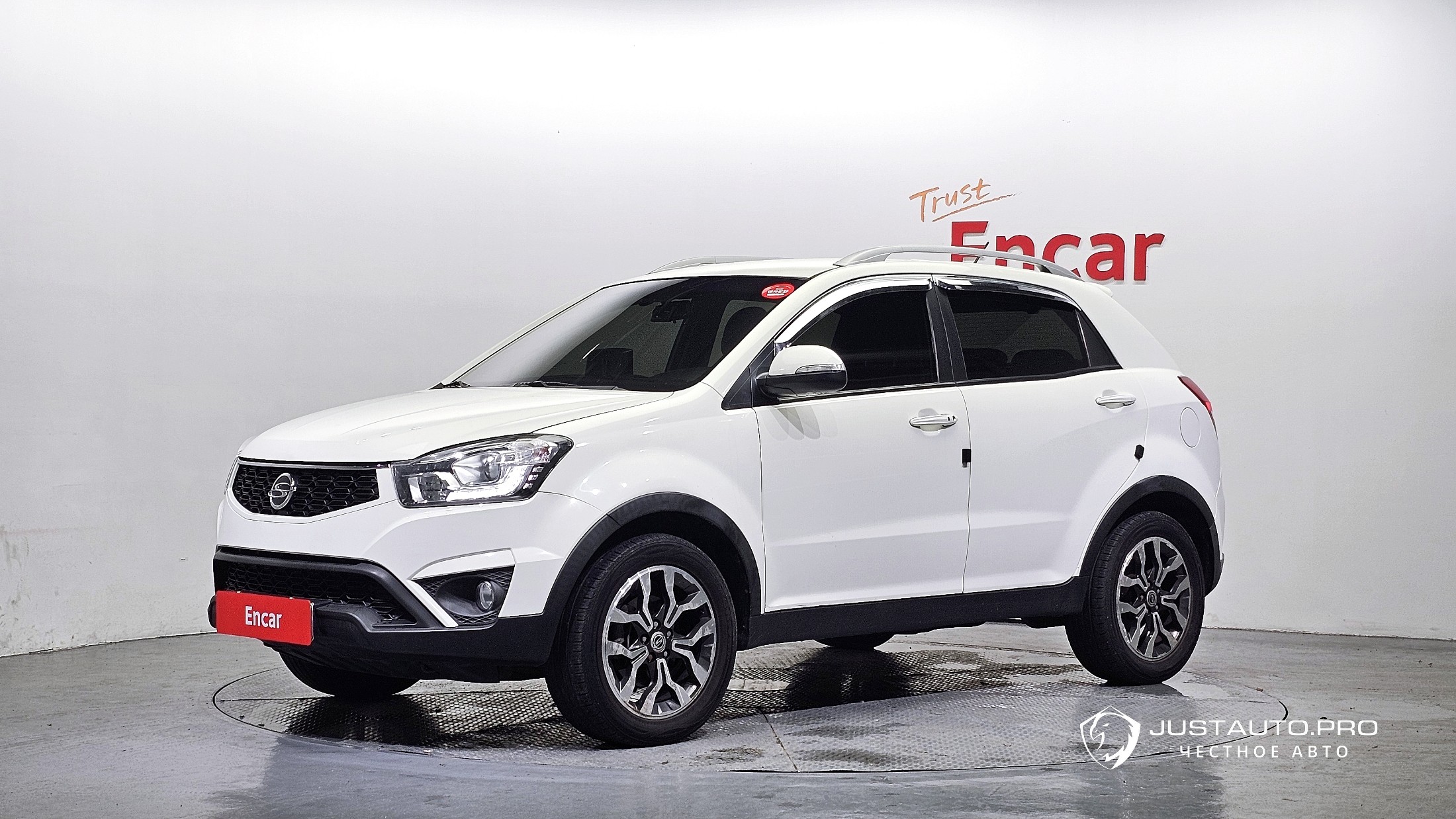 Автомобиль KG_Mobility_Ssangyong KORANDO