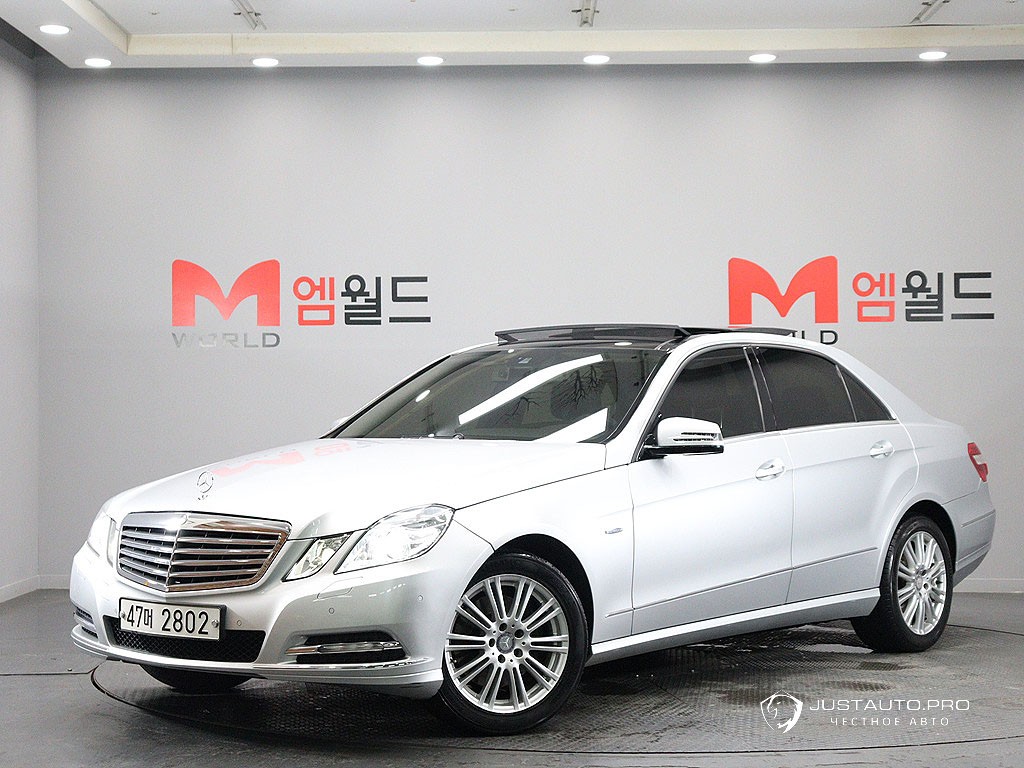 Автомобиль Mercedes-Benz E-Class