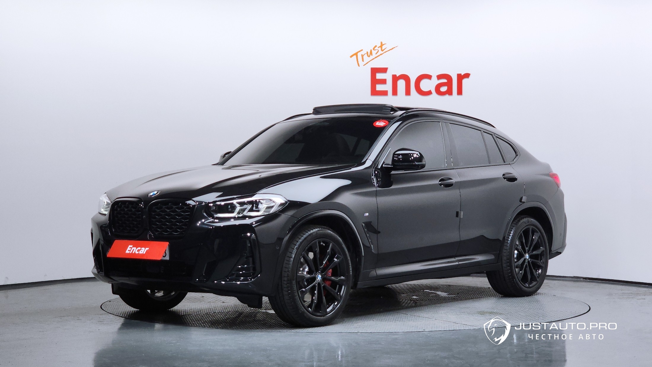 Автомобиль BMW X4