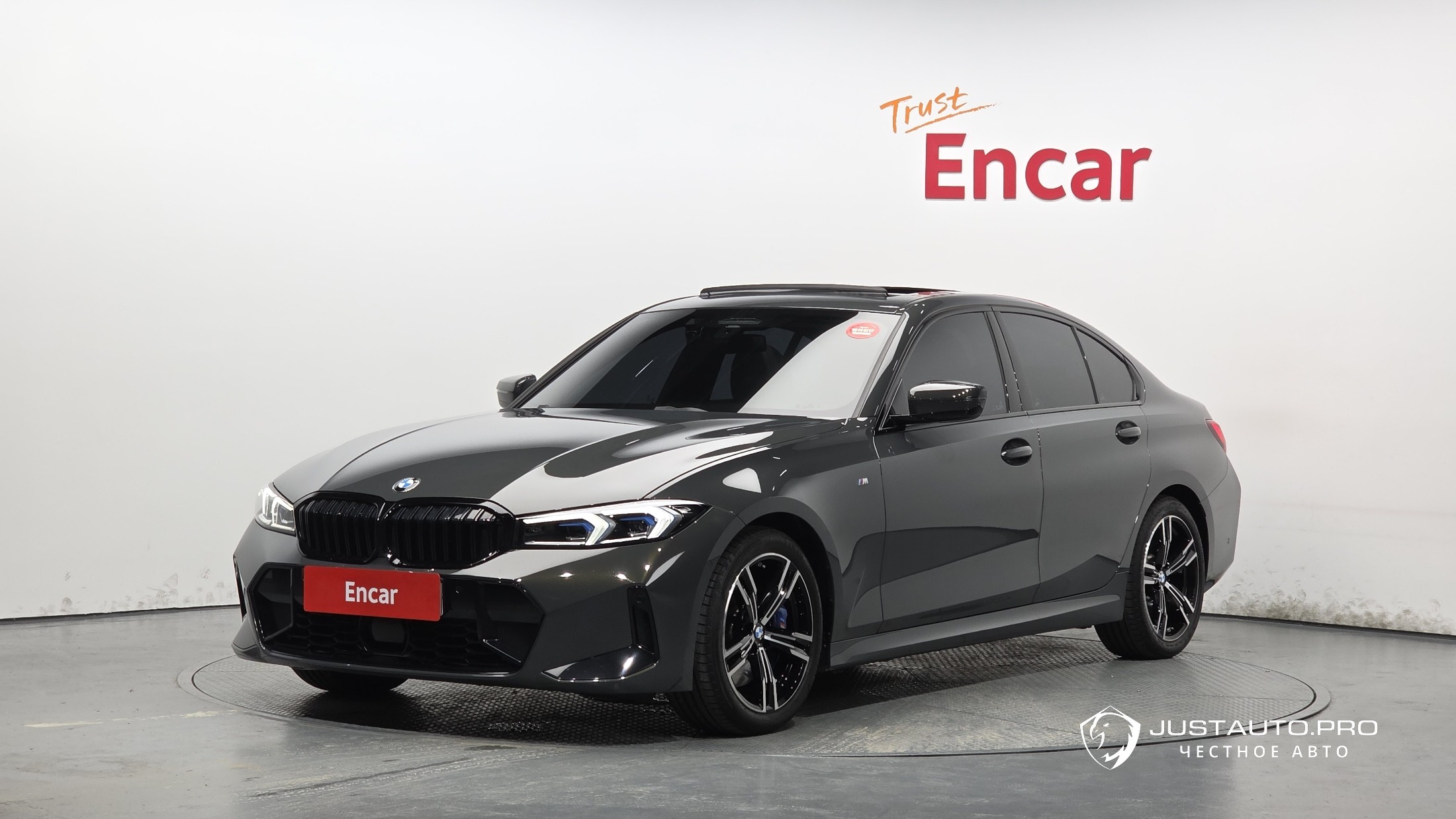 Автомобиль BMW 3-Series