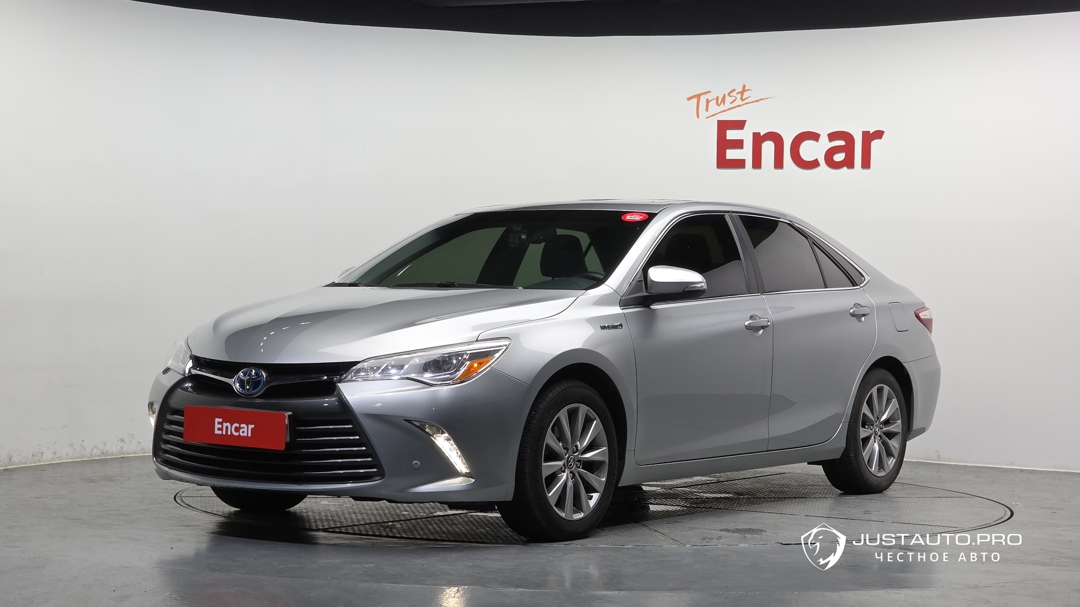 Автомобиль Toyota Camry