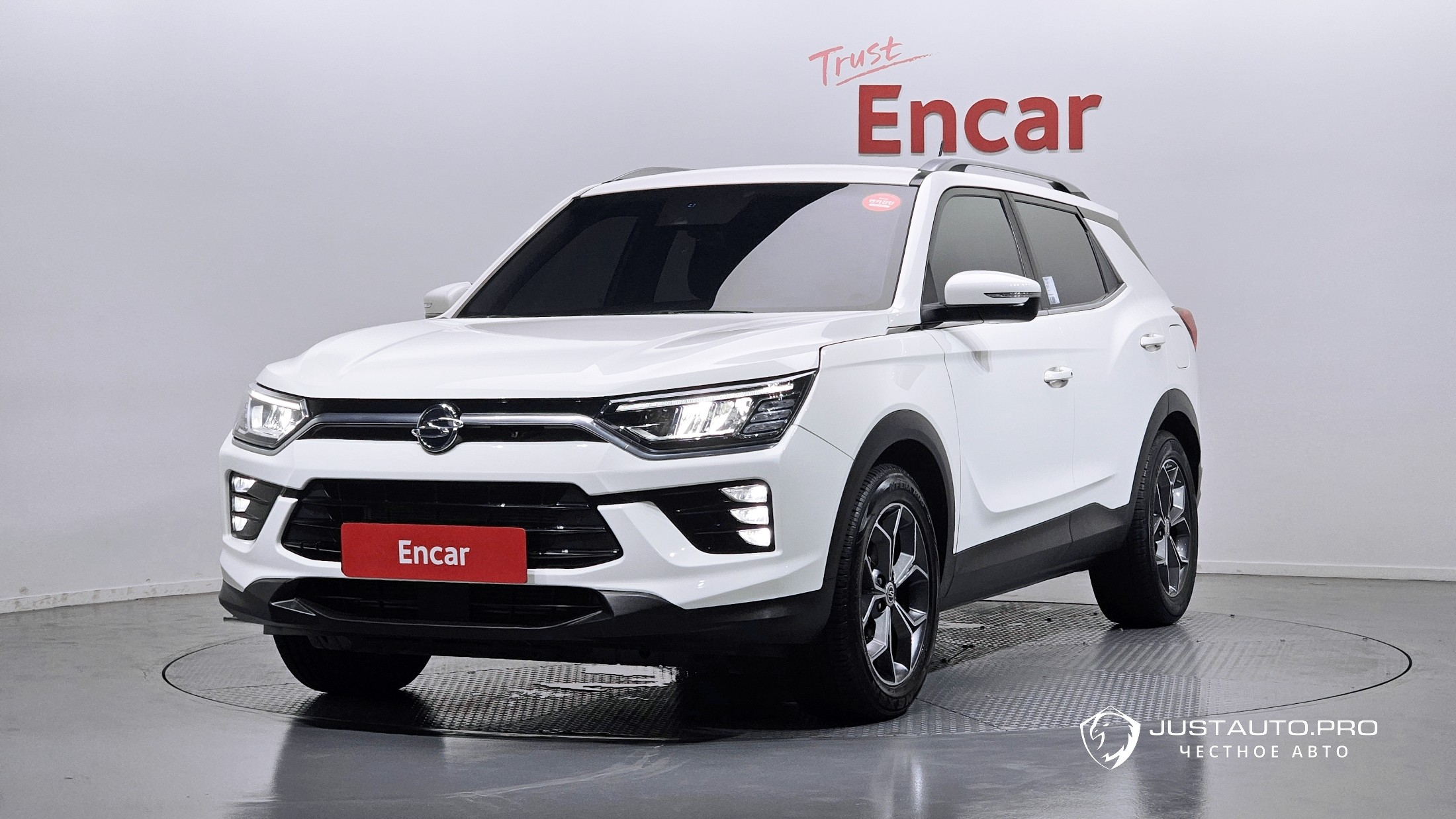 Автомобиль KG_Mobility_Ssangyong KORANDO