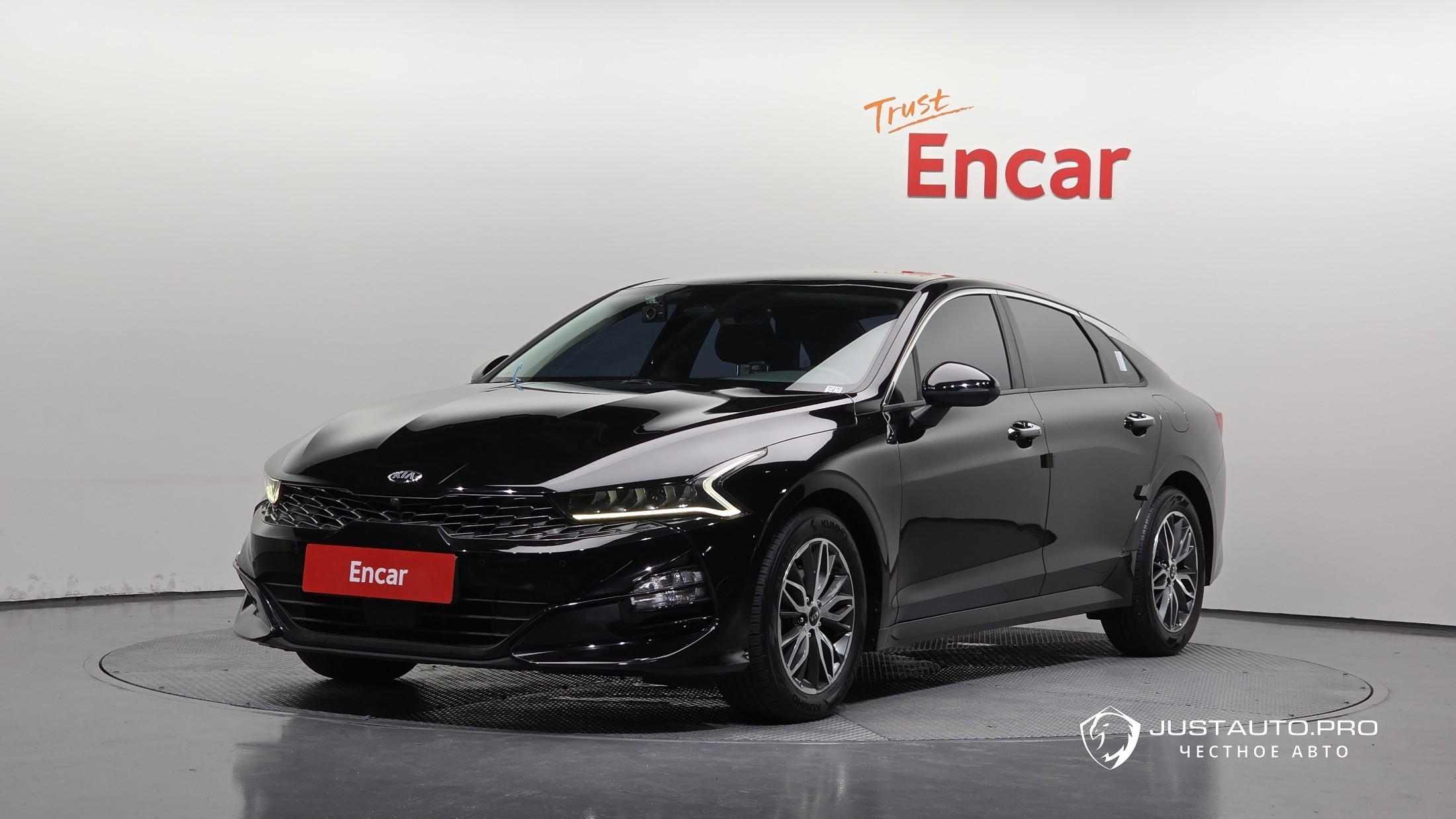 Автомобиль Kia K5