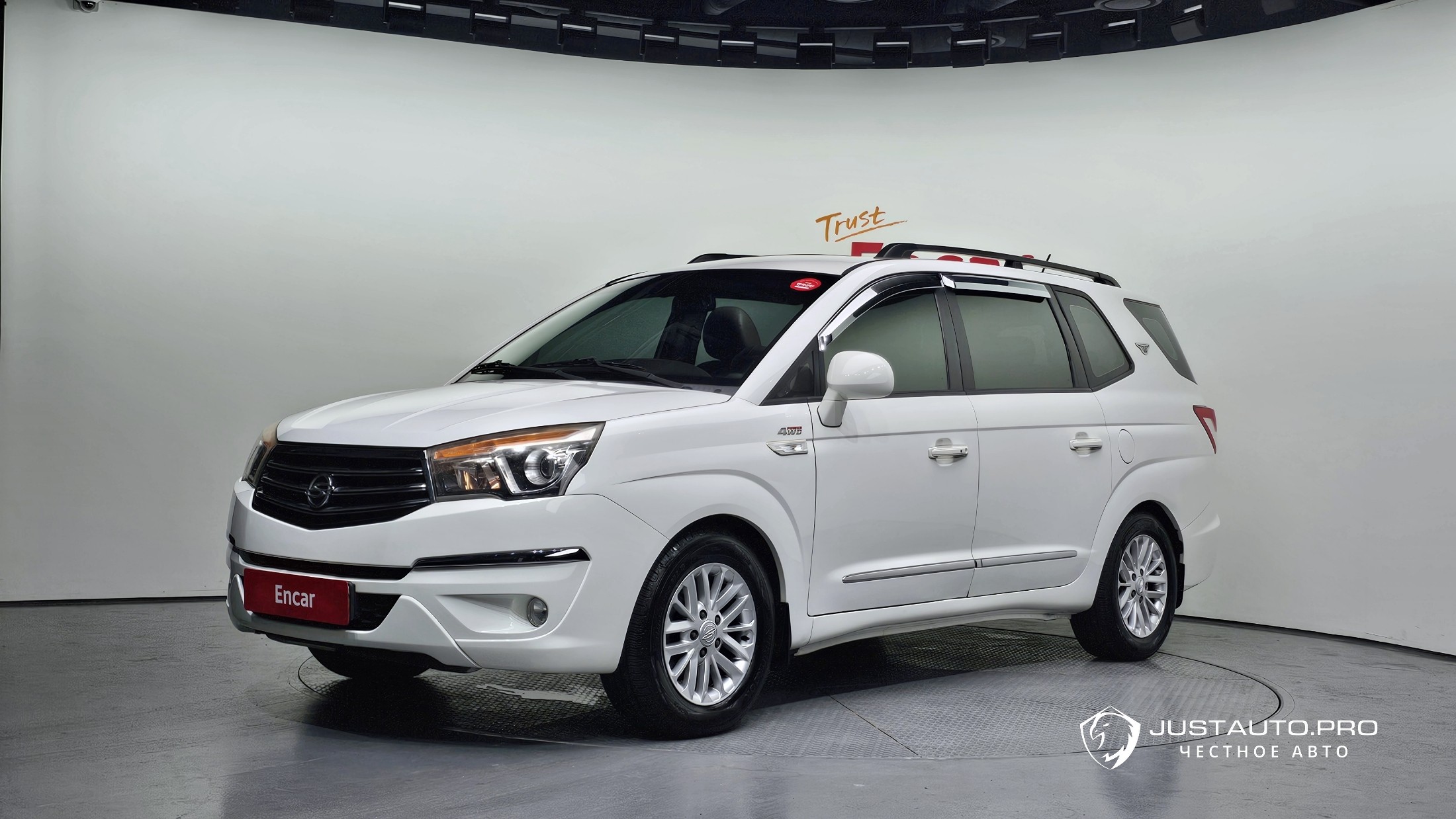 Автомобиль KG_Mobility_Ssangyong KORANDO