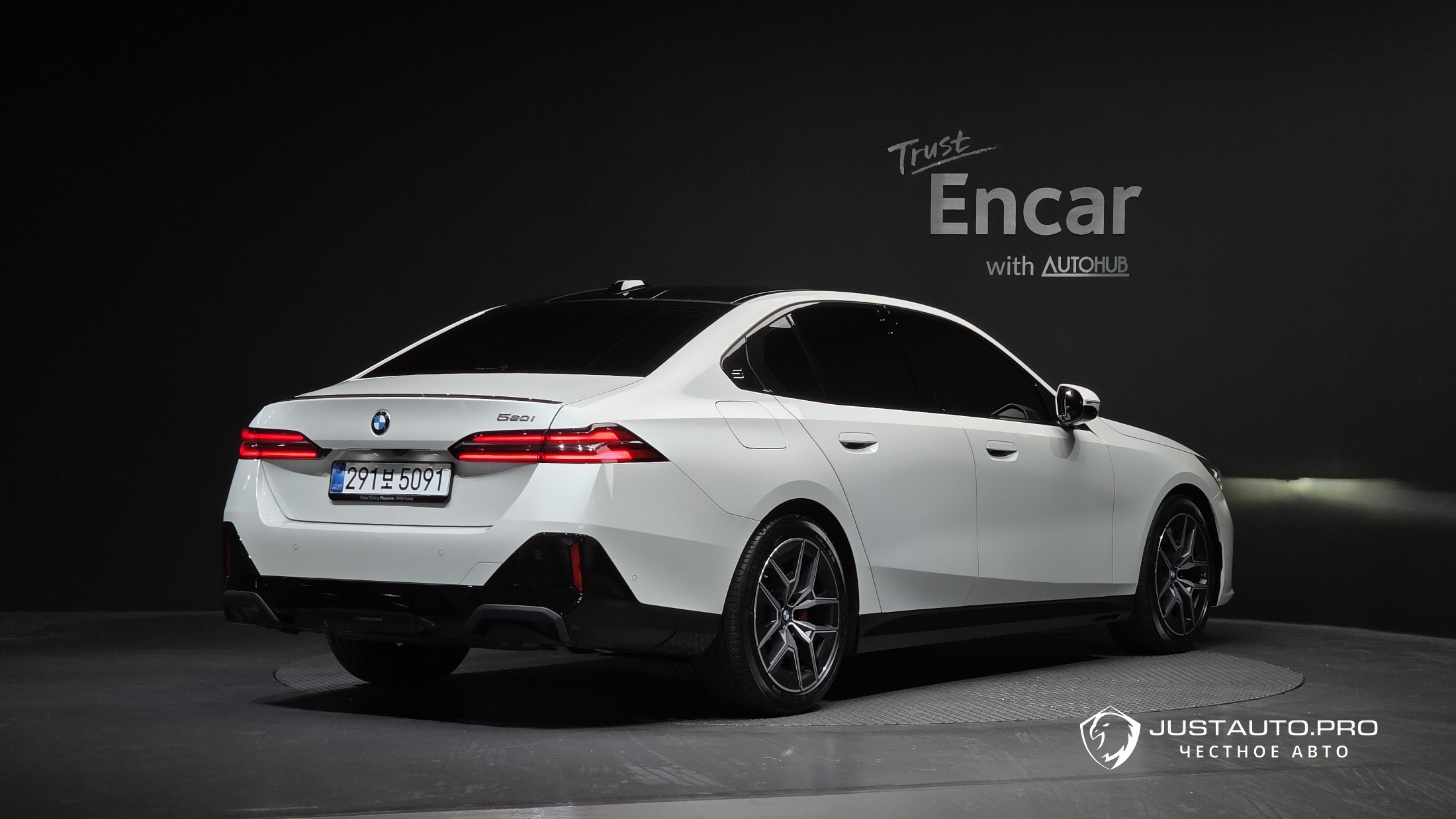 Автомобиль BMW 5-Series