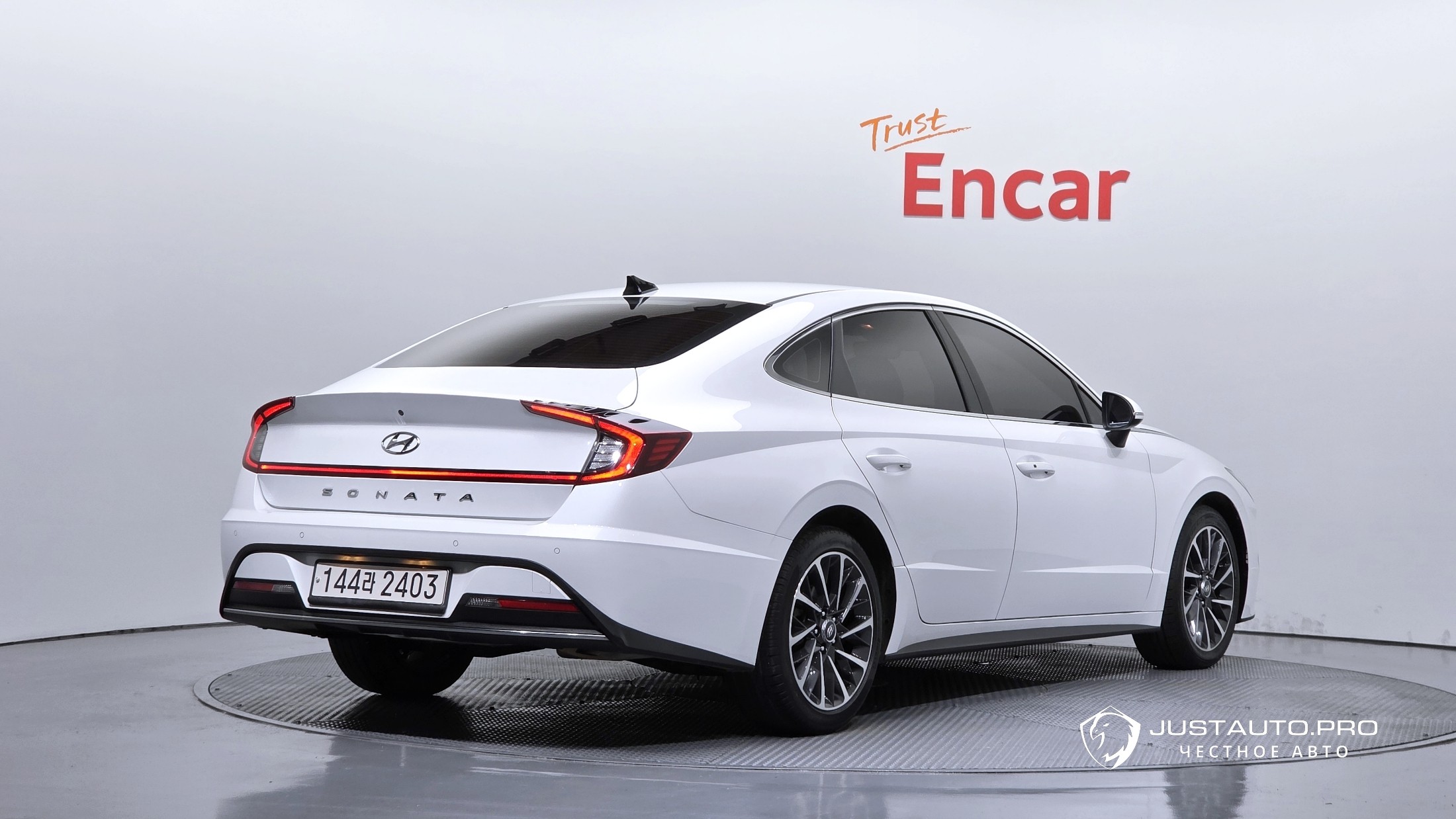 Автомобиль Hyundai Sonata