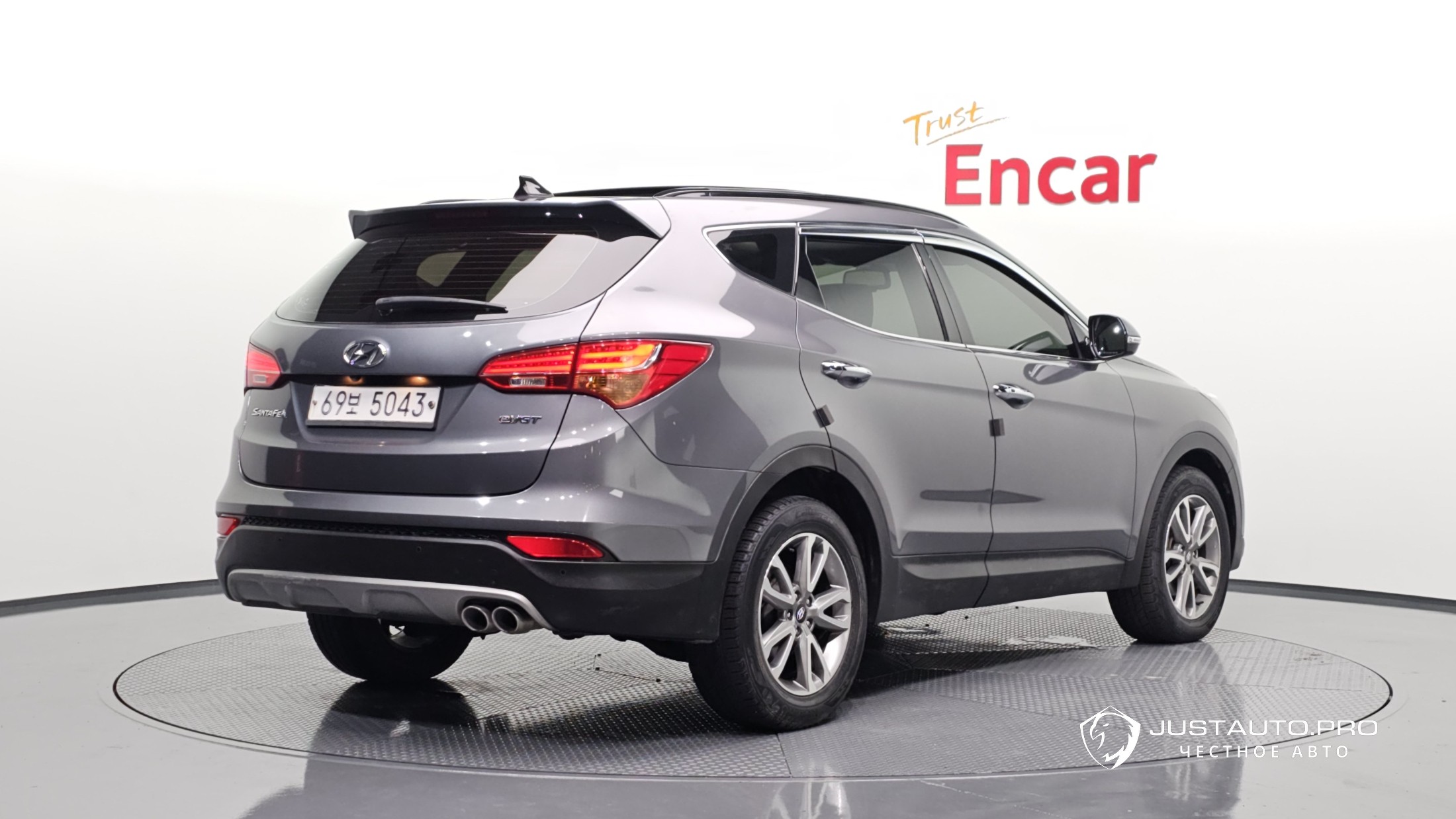 Автомобиль Hyundai Santafe